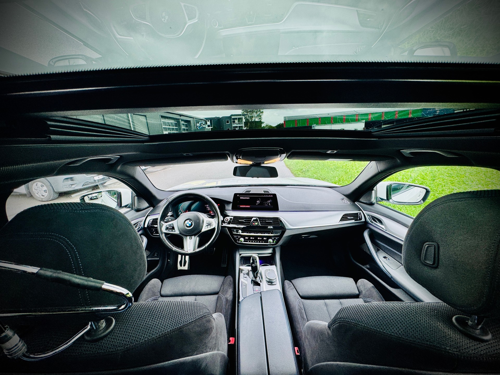 BMW 530i xDrive Touring Steptronic-image-9
