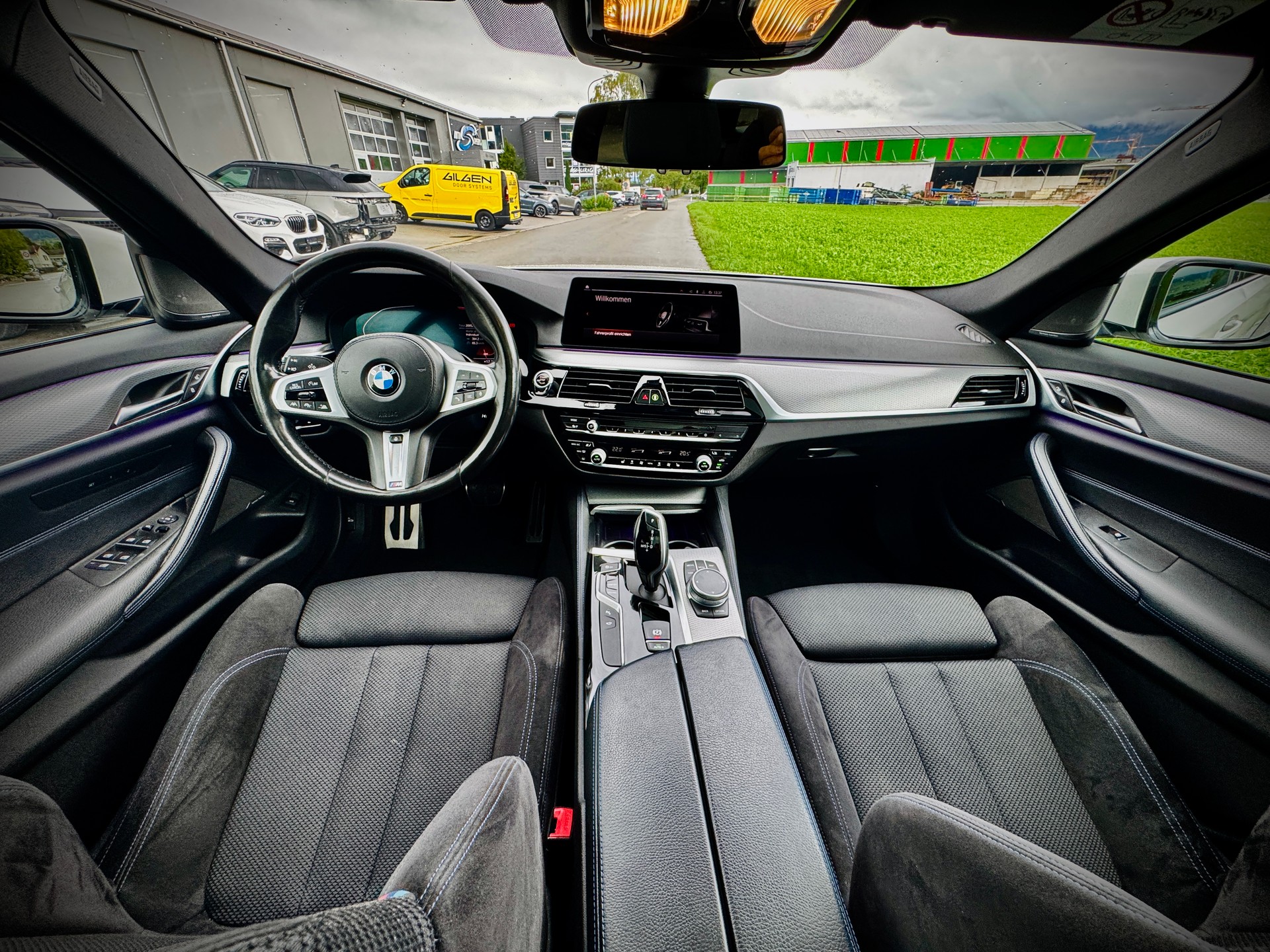 BMW 530i xDrive Touring Steptronic-image-8