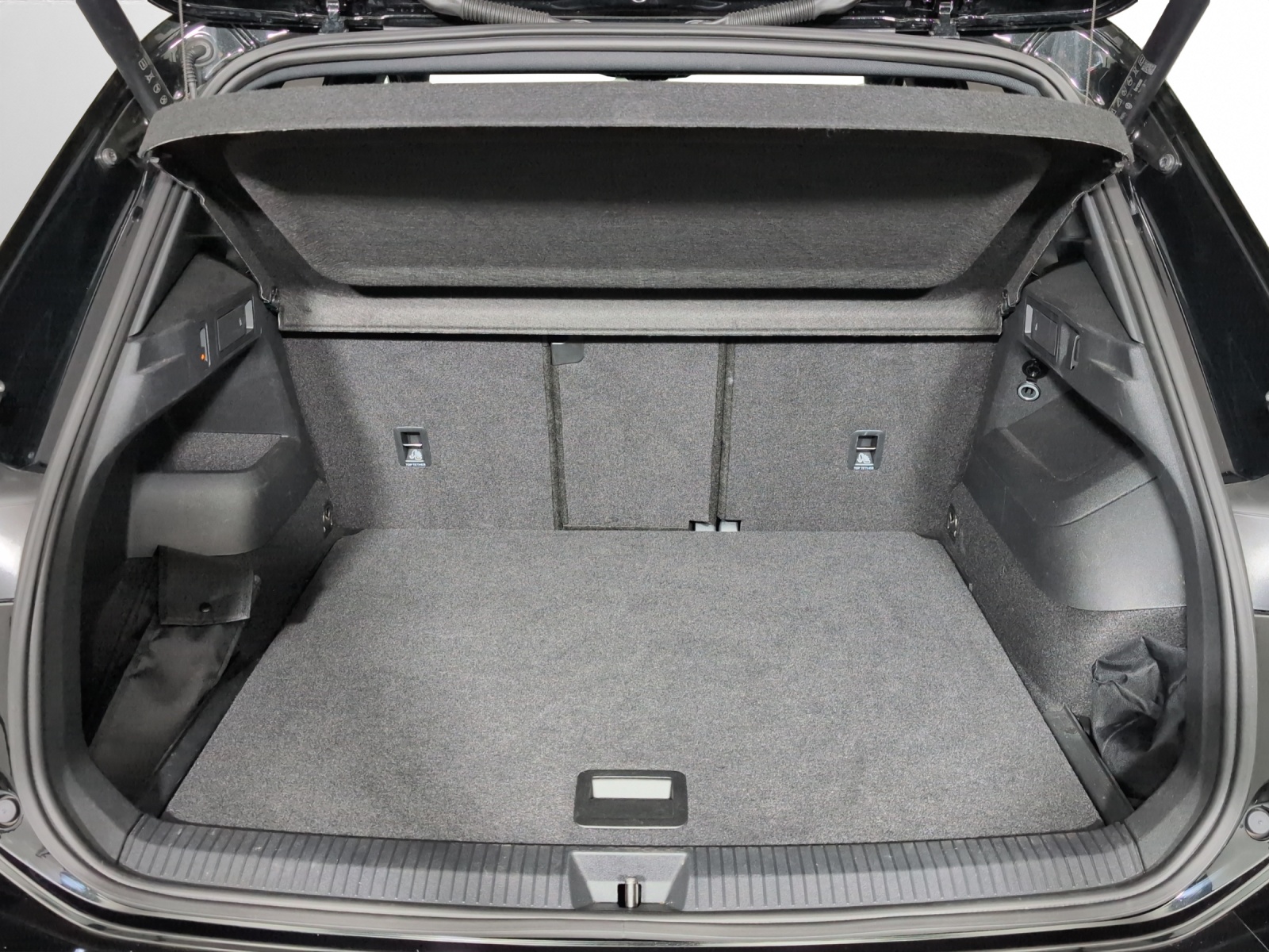 VW Tiguan 2.0 TSI DSG R-Line 4Motion-image-15