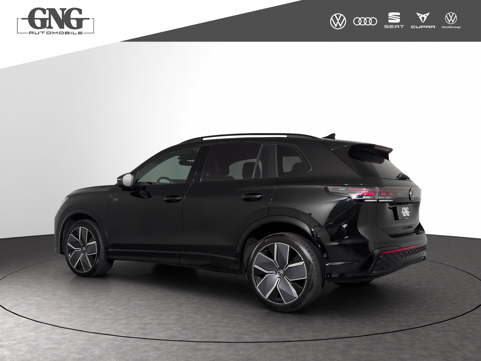 VW Tiguan 2.0 TSI DSG R-Line 4Motion-image-1