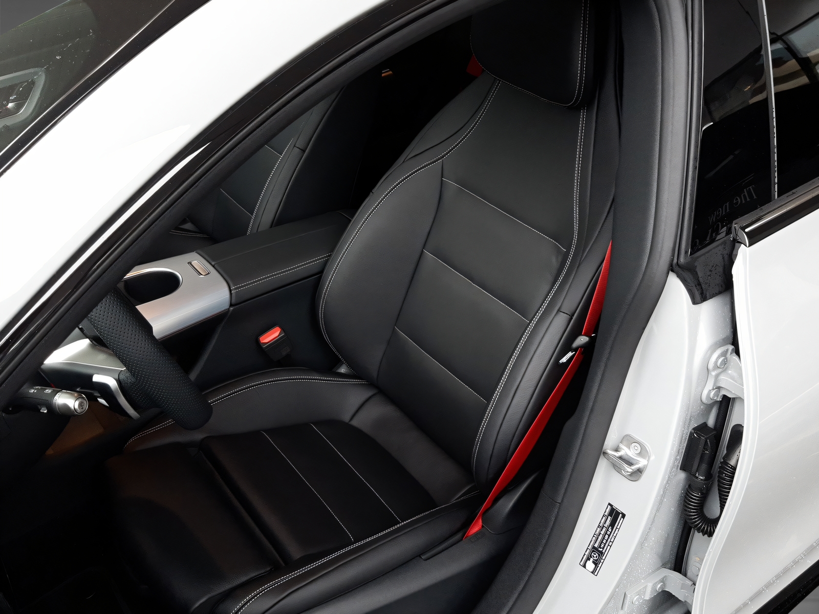 MERCEDES-BENZ CLA 220 4Matic SB-image-9