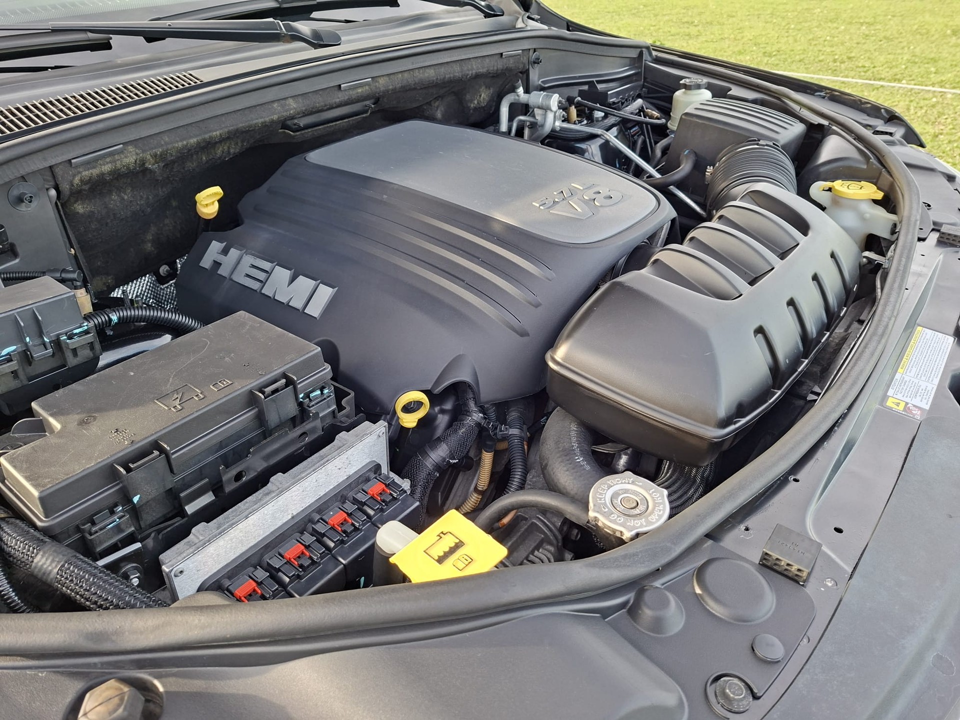 JEEP Grand Cherokee 5.7 HEMI Overland Automatic-image-15