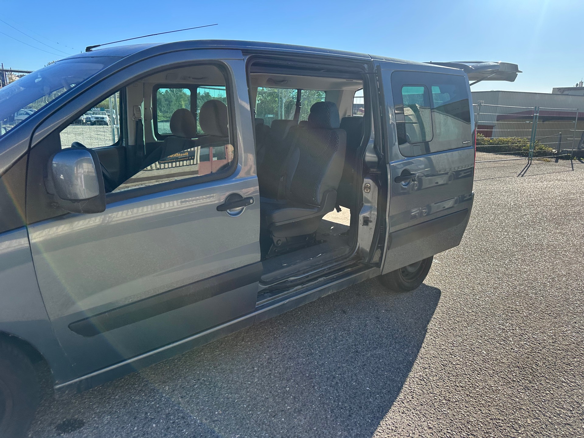 FIAT Scudo 2.0 MJ Panorama Executive-image-3