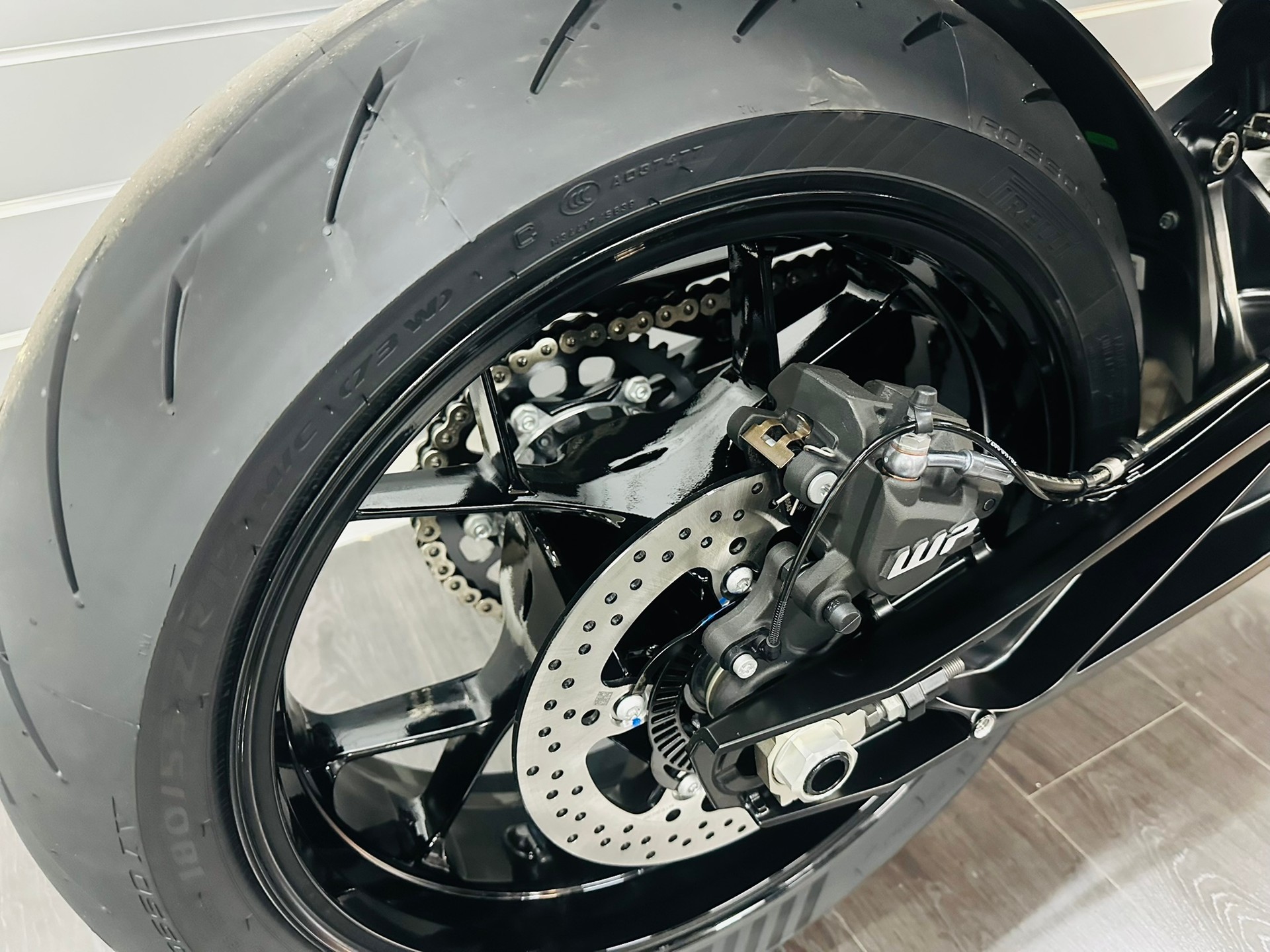 KTM 790 Duke-showroom-element-3