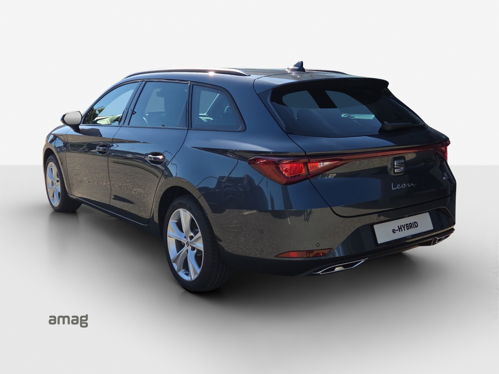 SEAT Leon ST 1.5 eHybrid pHEV DSG Move FR-image-2