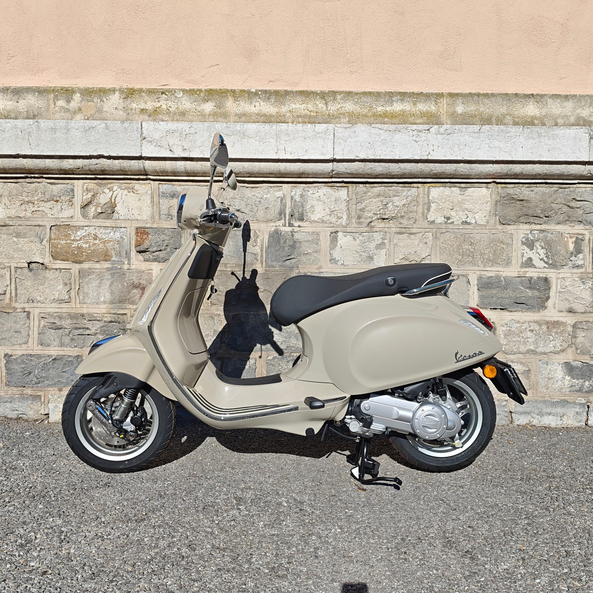 PIAGGIO Vespa Primavera 50 S.E.(45km/h)-showroom-element-2