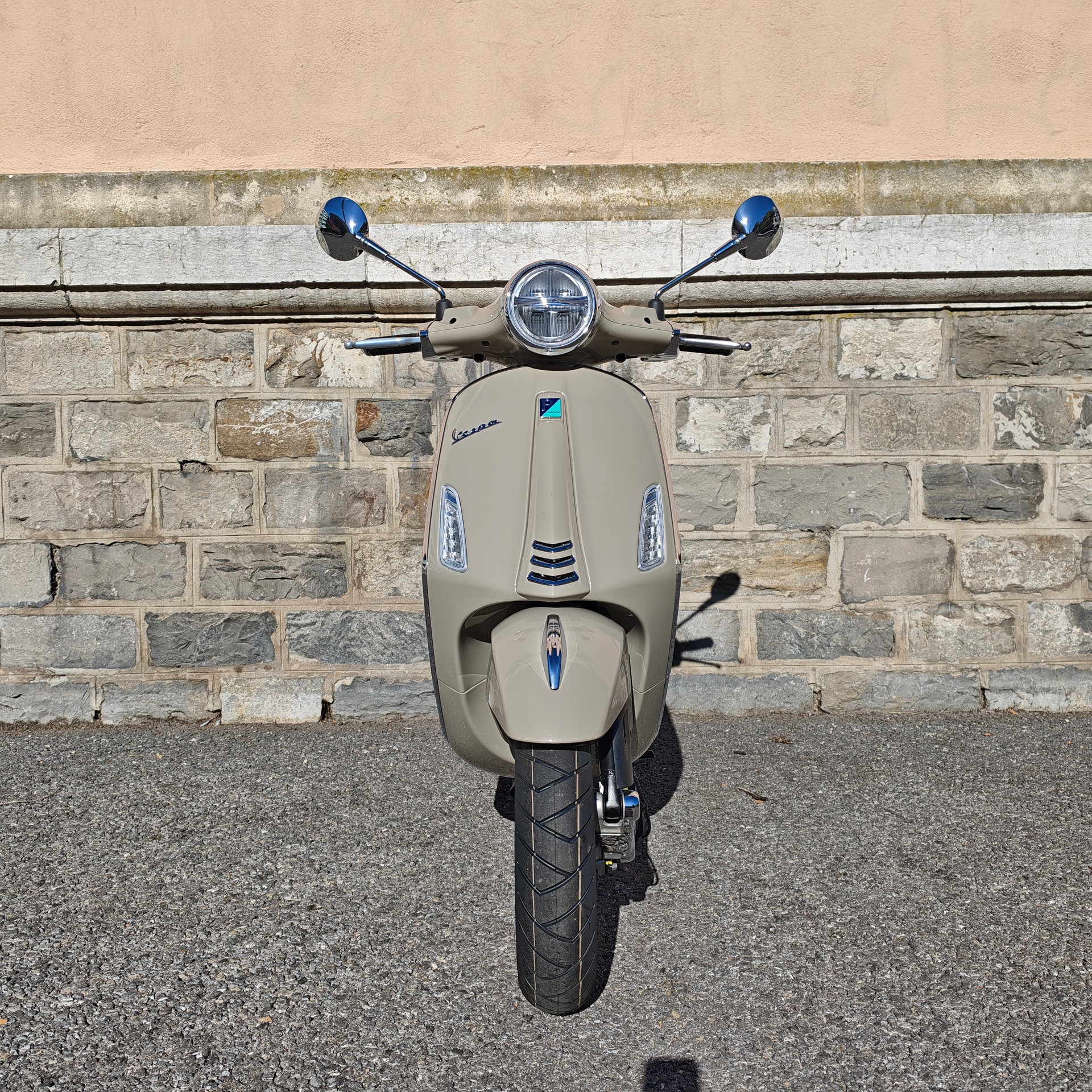 PIAGGIO Vespa Primavera 50 S.E.(45km/h)-showroom-element-1