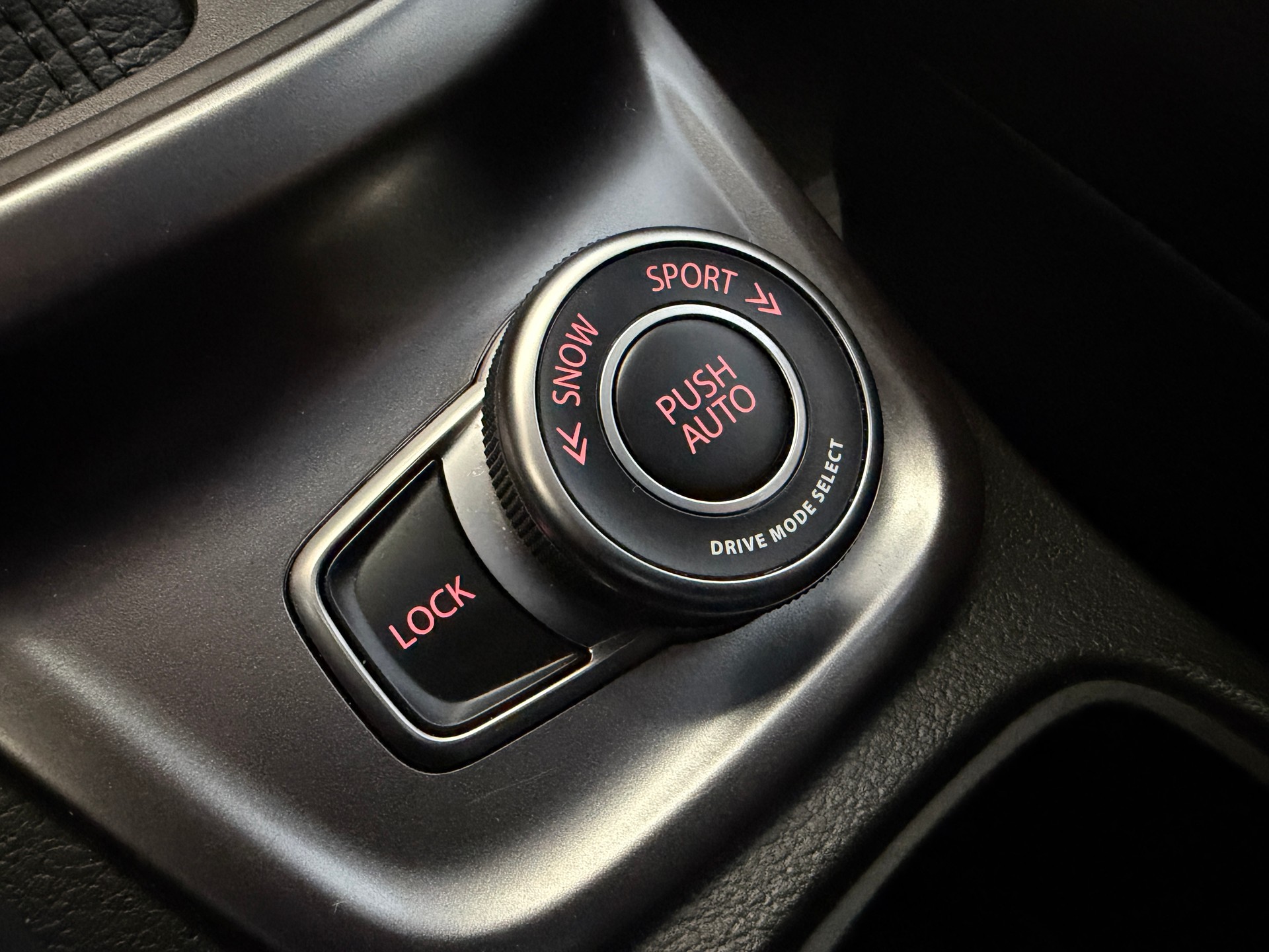 SUZUKI VITARA GLX 1.5 MHEV ASG-AUTOMATIK ALLGRIP ALLRAD-image-15