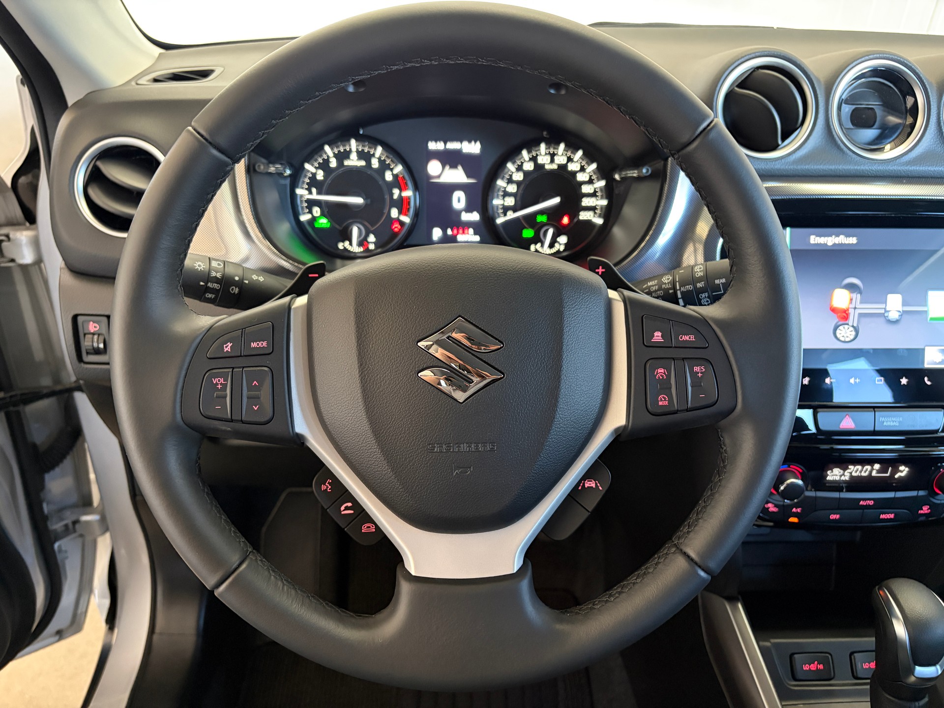 SUZUKI VITARA GLX 1.5 MHEV ASG-AUTOMATIK ALLGRIP ALLRAD-image-16