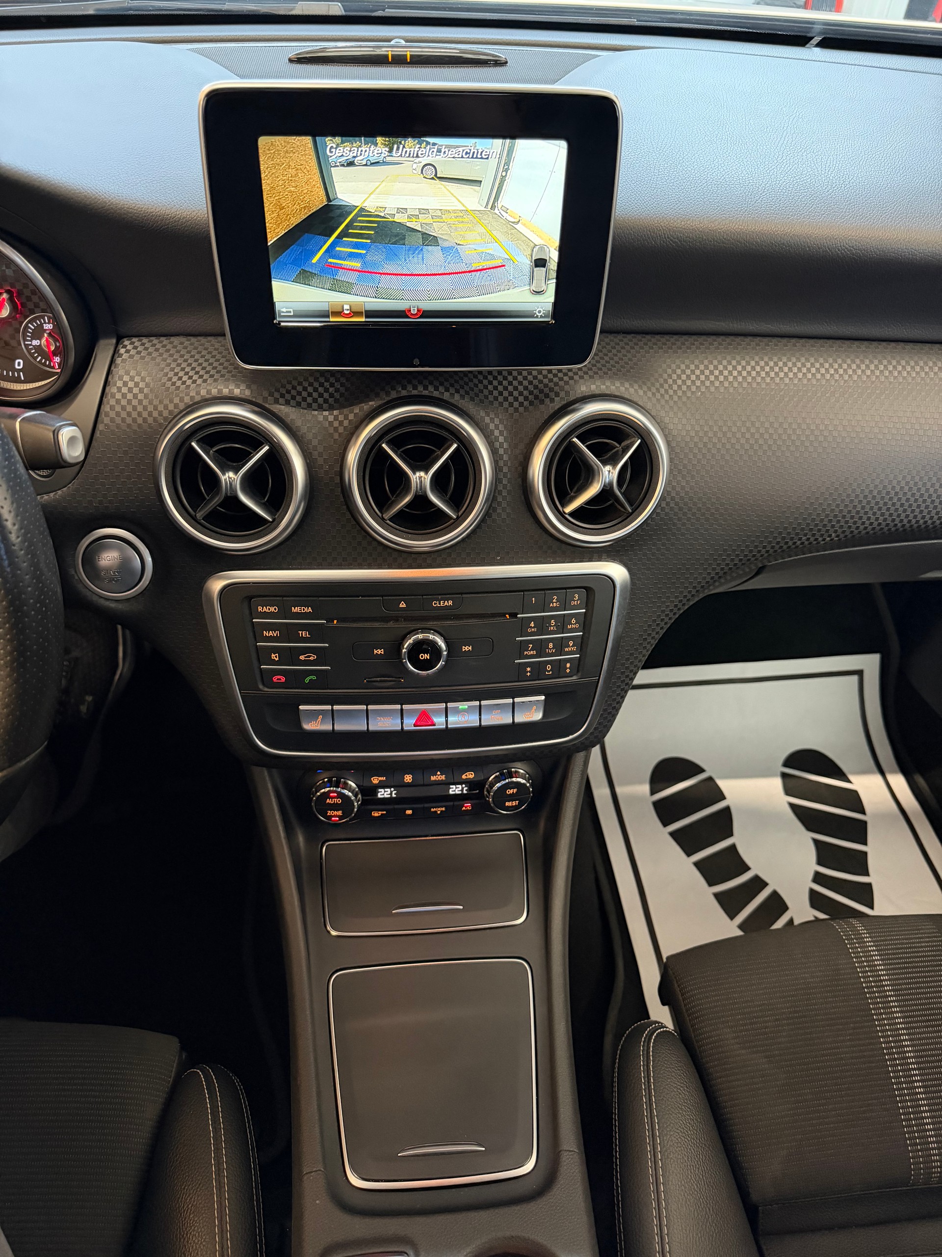 MERCEDES-BENZ A 200 CDI Urban 7G-DCT-image-12