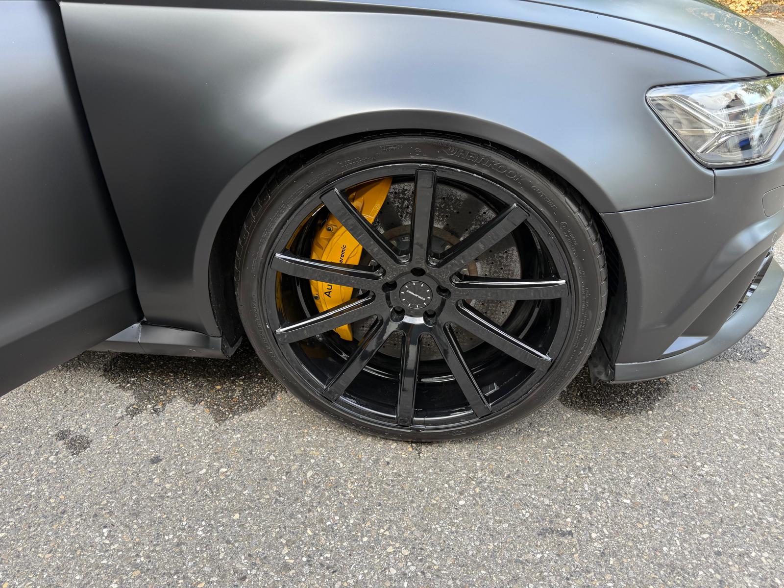 AUDI RS6 Avant 4.0 TFSI V8 performance quattro-image-9