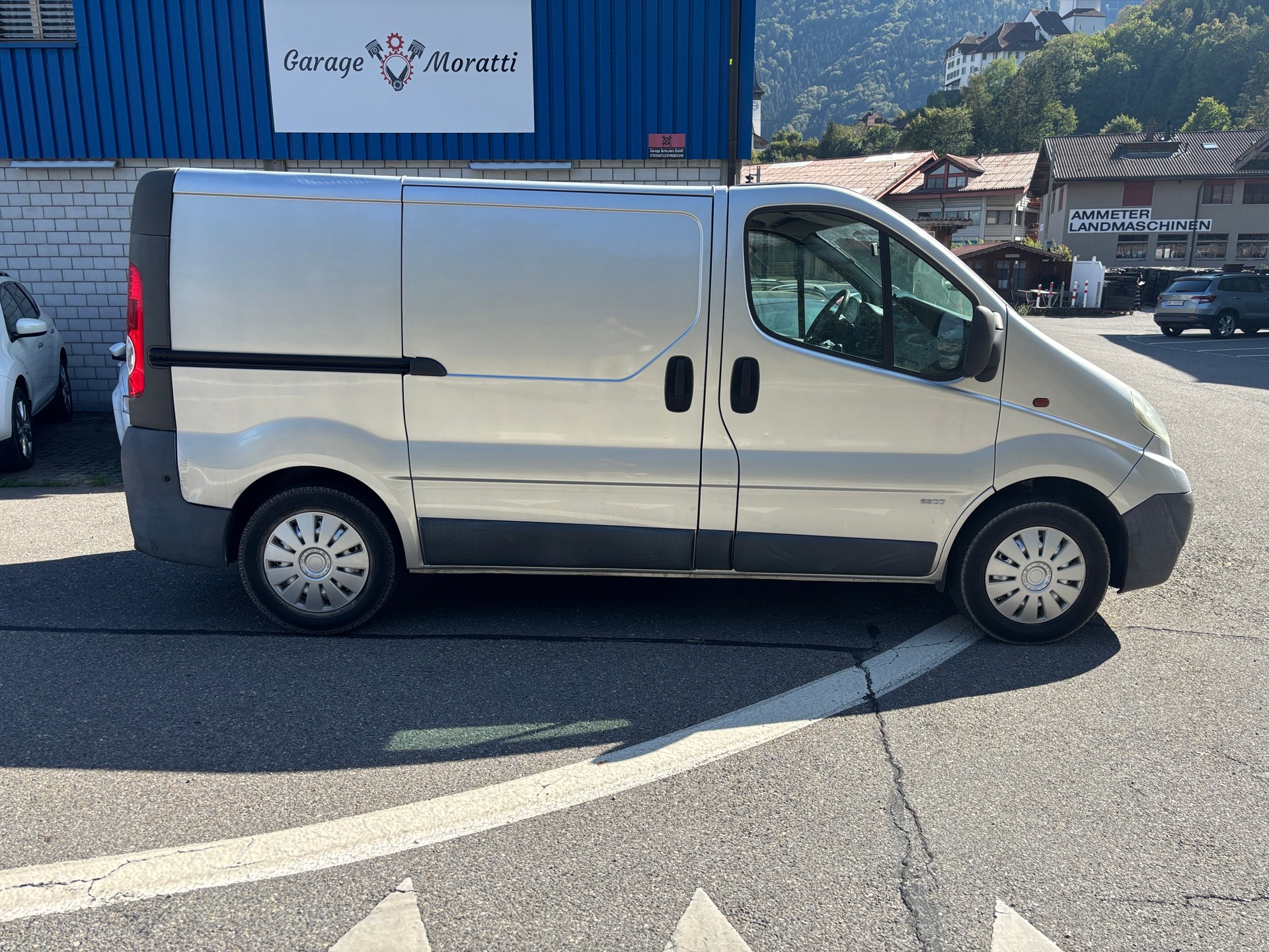 OPEL Vivaro 2.5 CDTI 2.7t L1H1-image-3