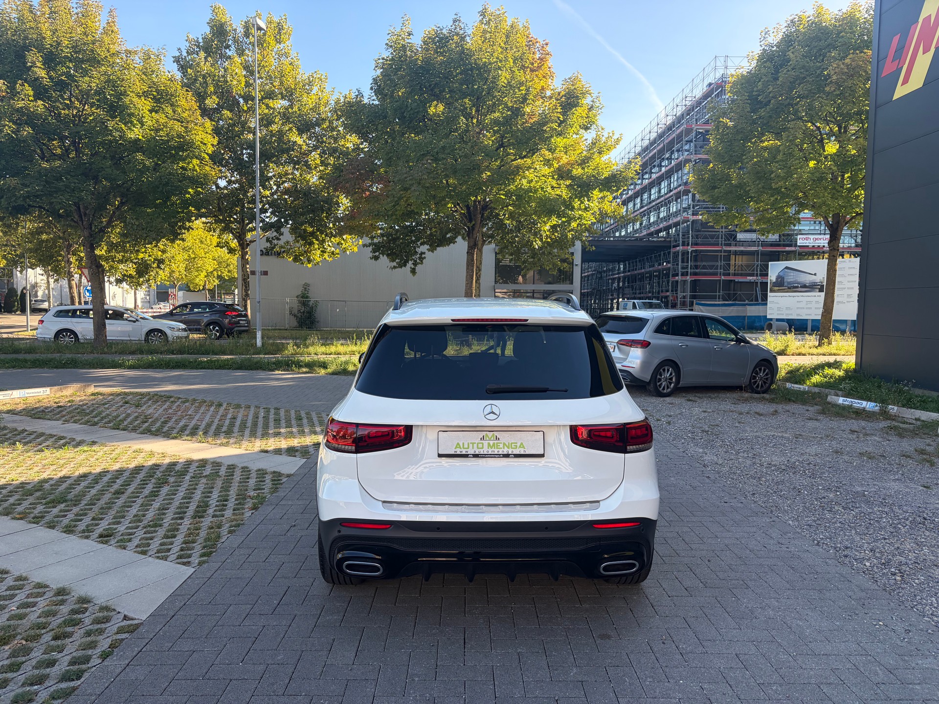 MERCEDES-BENZ GLB 220 d AMG Line 8G-Tronic-image-5