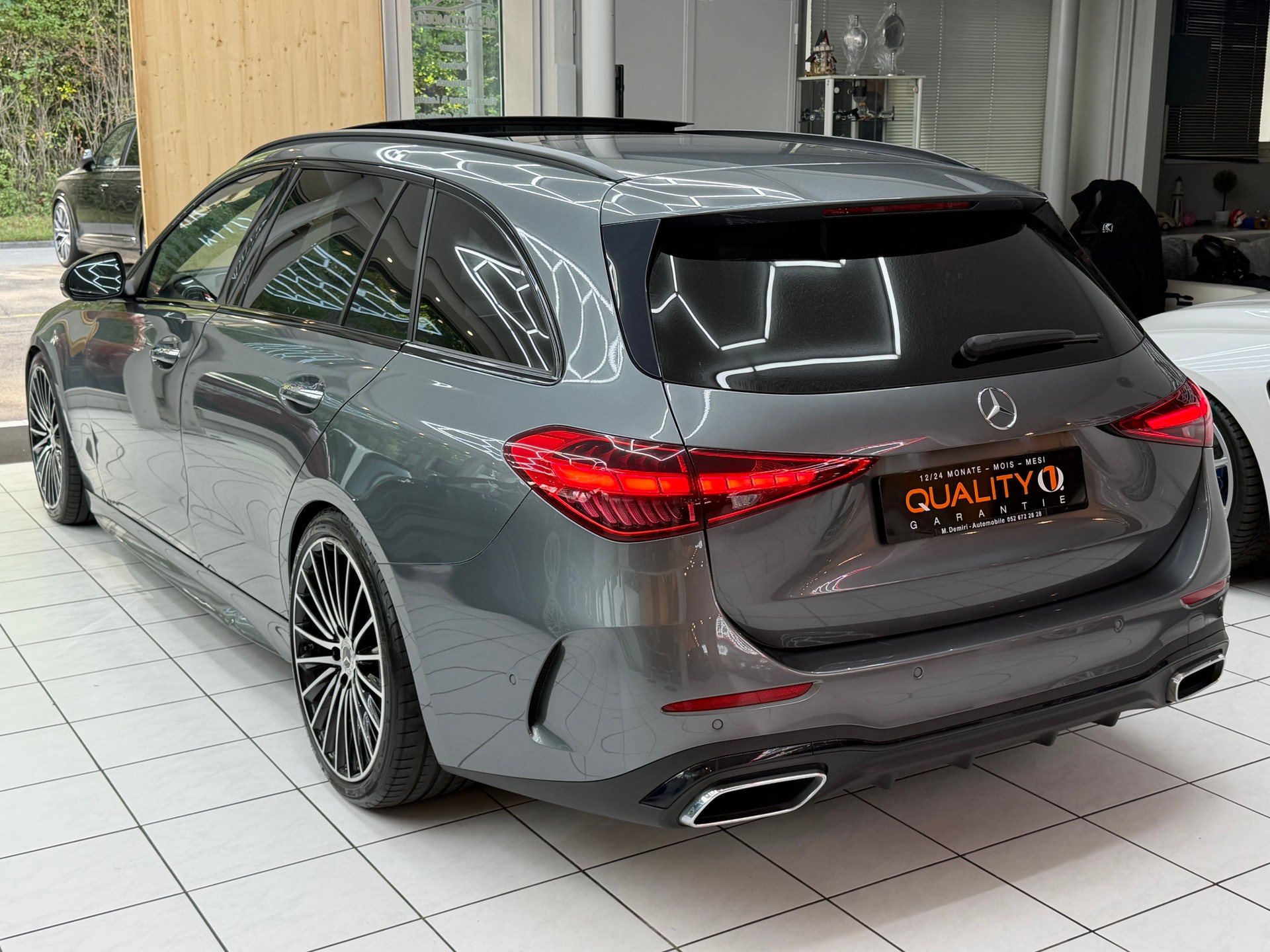 MERCEDES-BENZ C 220 d Swiss Star AMG Line 4matic Kombi-image-7
