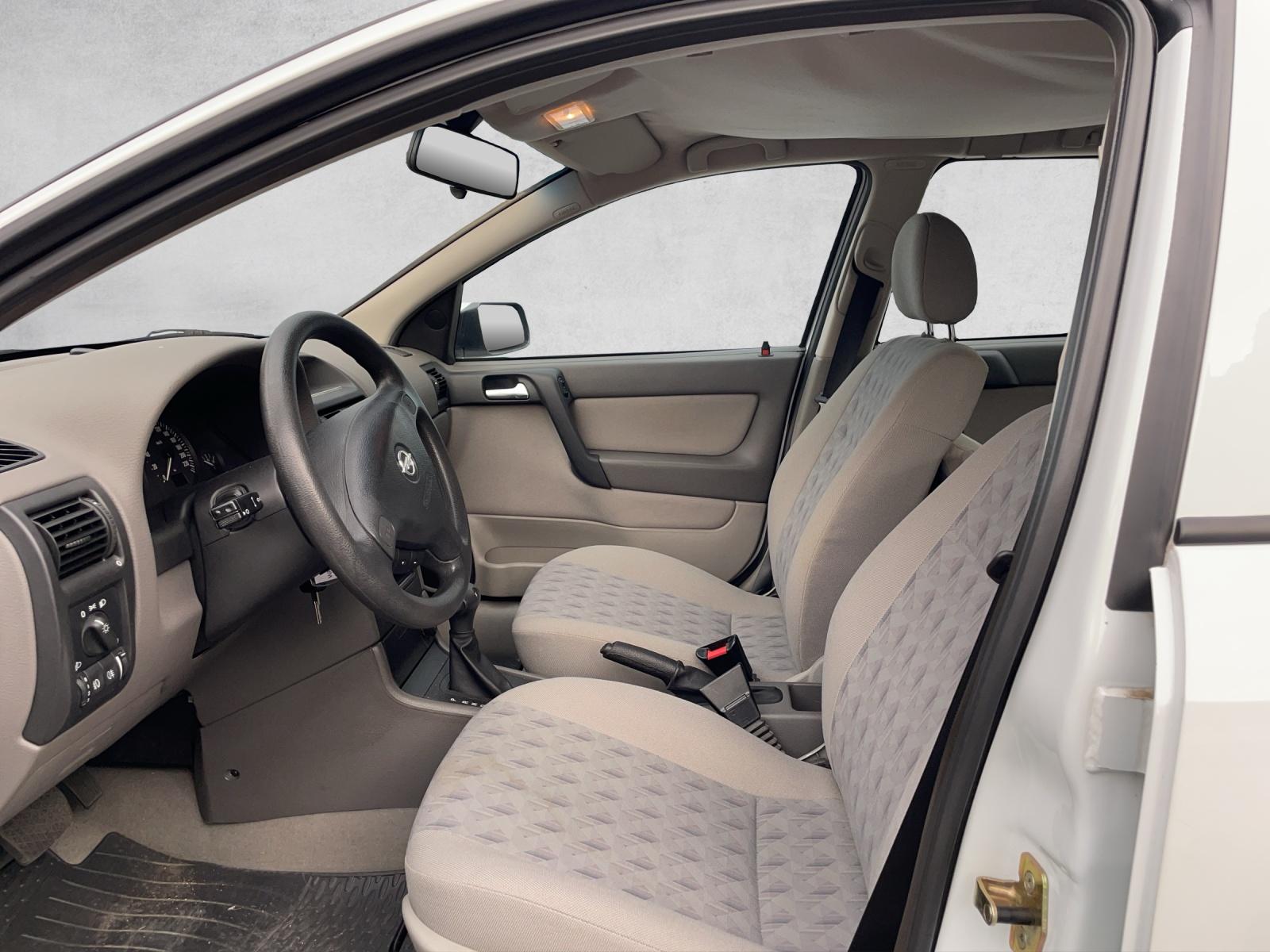OPEL Astra Caravan 1.8i 16V Comfort-image-8