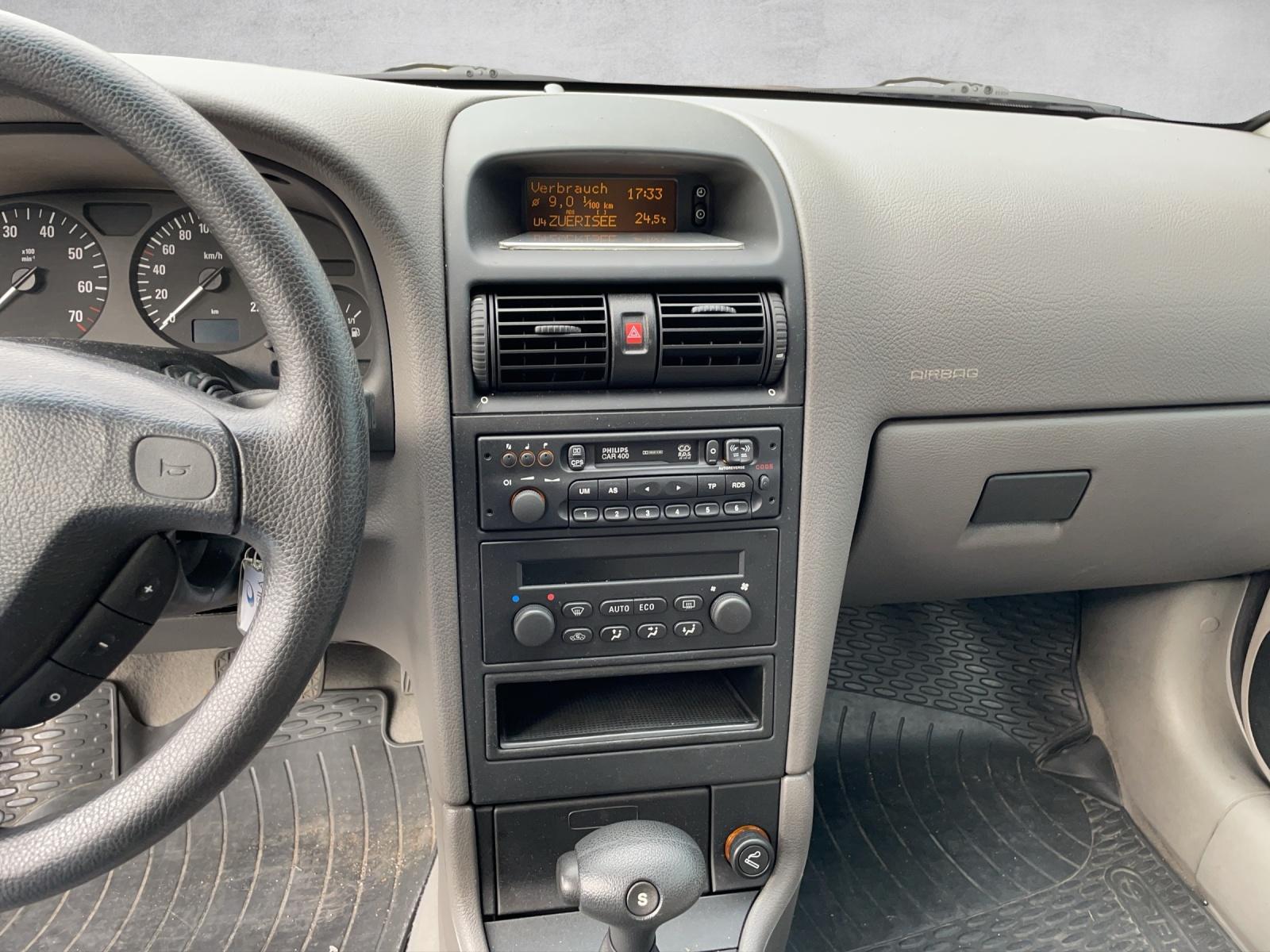 OPEL Astra Caravan 1.8i 16V Comfort-image-11