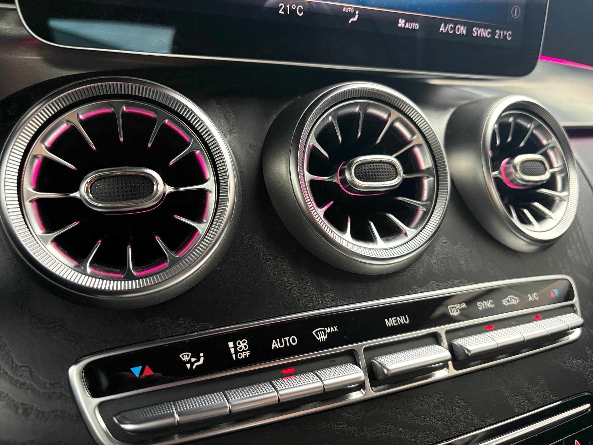 MERCEDES-BENZ C 200 AMG Line Cabriolet 9G-Tronic-image-17
