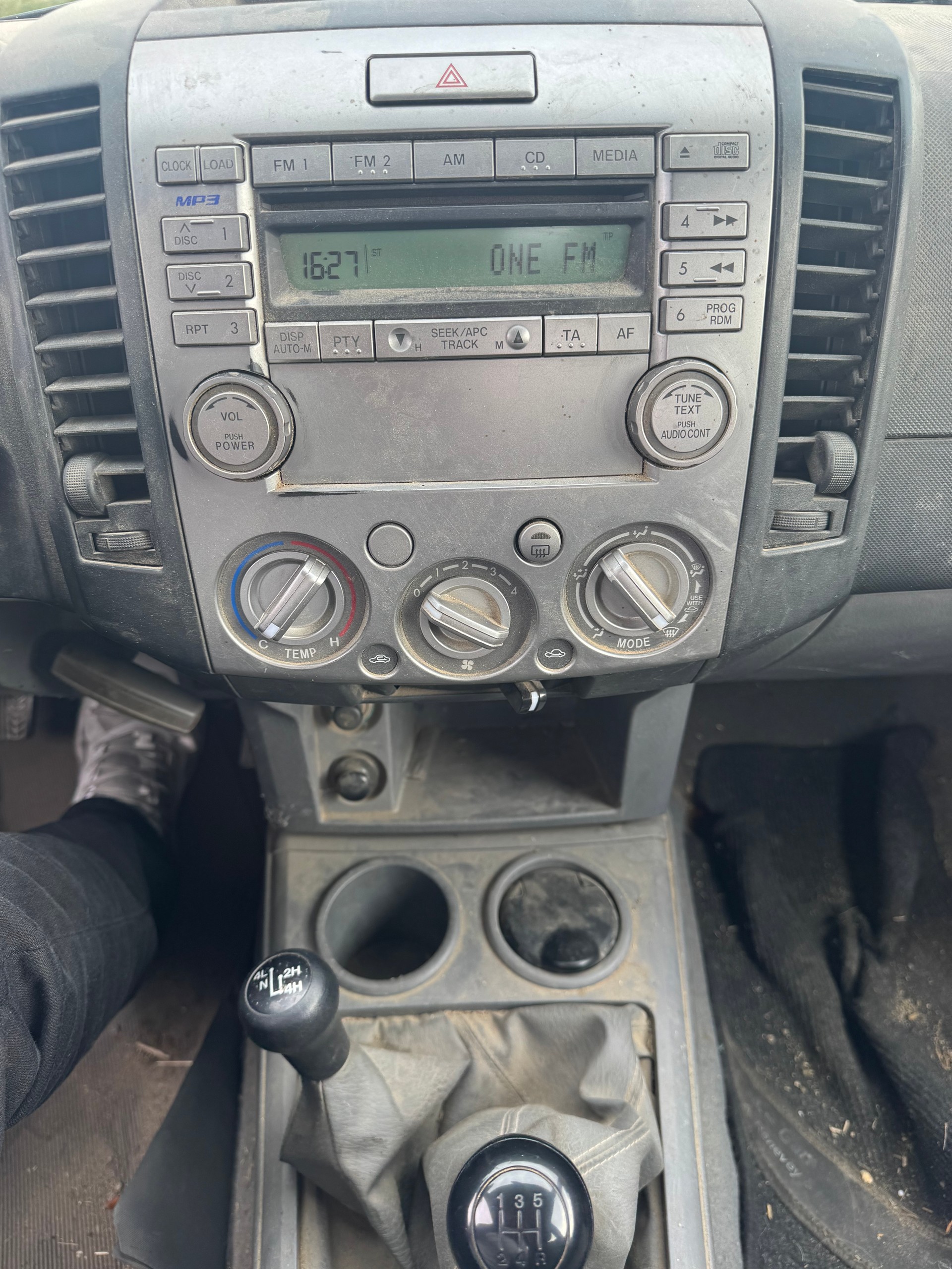 FORD Ranger XL 2.5 TDCi 4x4-image-11