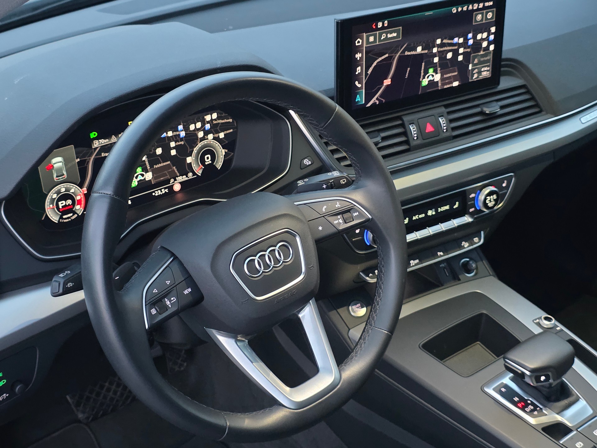AUDI 2.0 40 TDI quattro S-Tronic-image-3