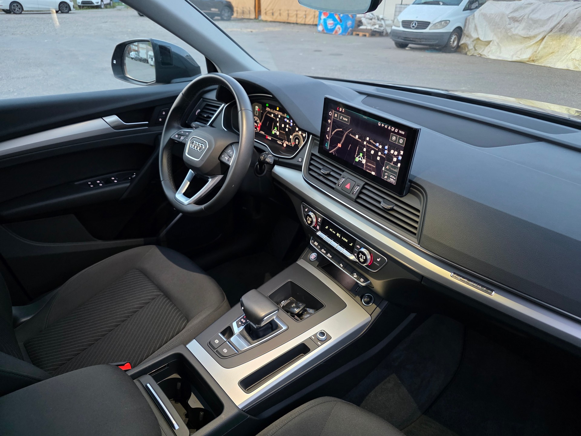 AUDI 2.0 40 TDI quattro S-Tronic-image-4
