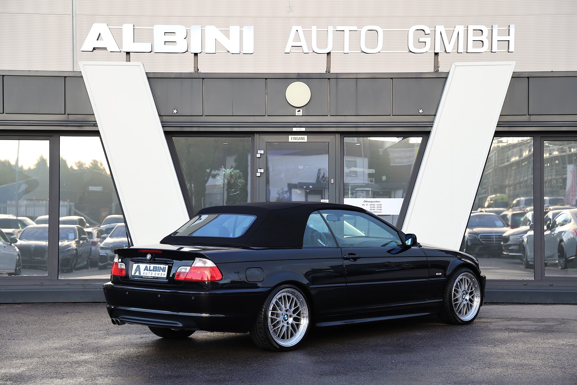 BMW 330Ci Cabriolet M-Sport *Automat*-showroom-element-3