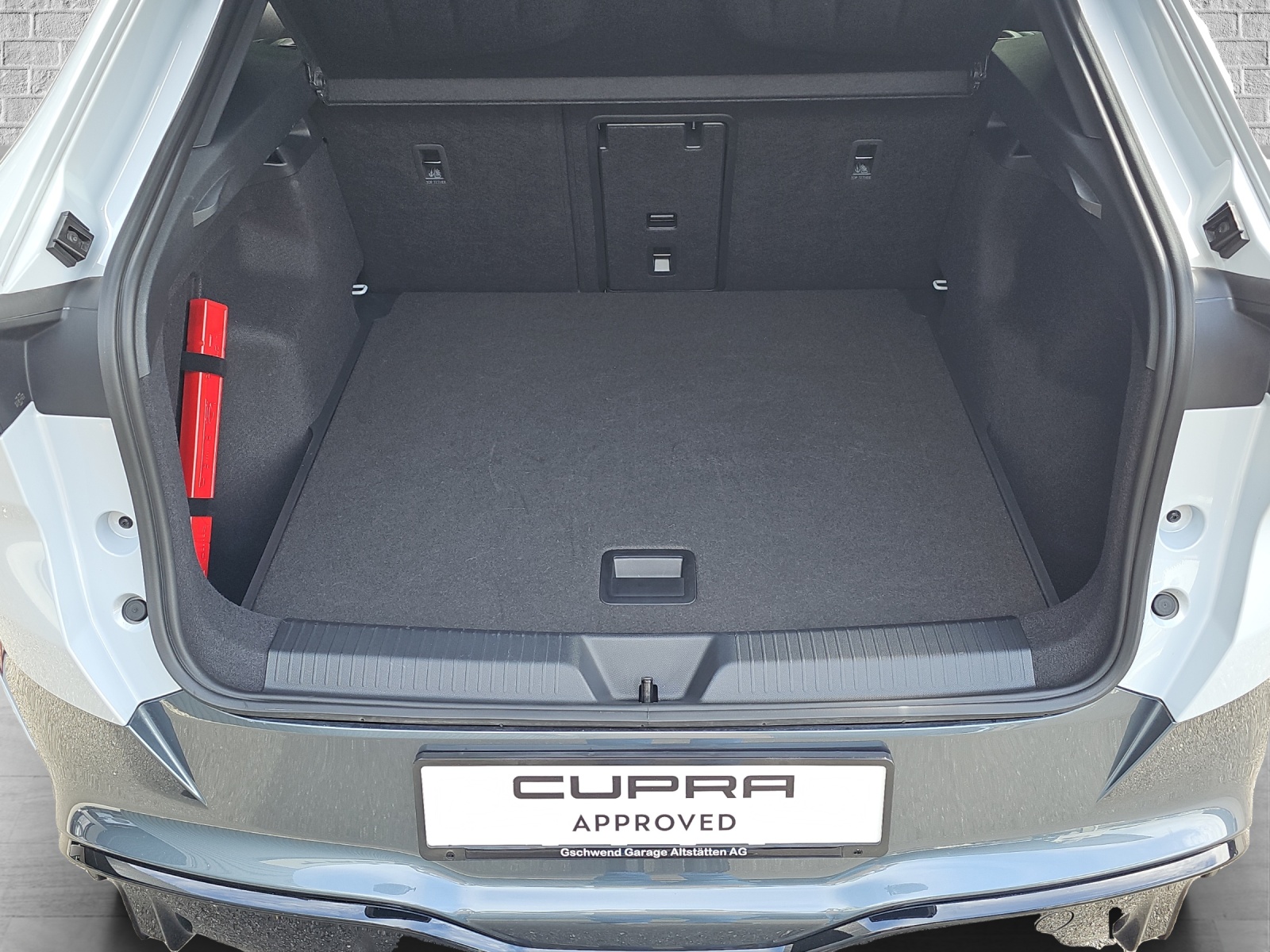 CUPRA Tavascan Type 9 77 kWh Adrenaline-image-14