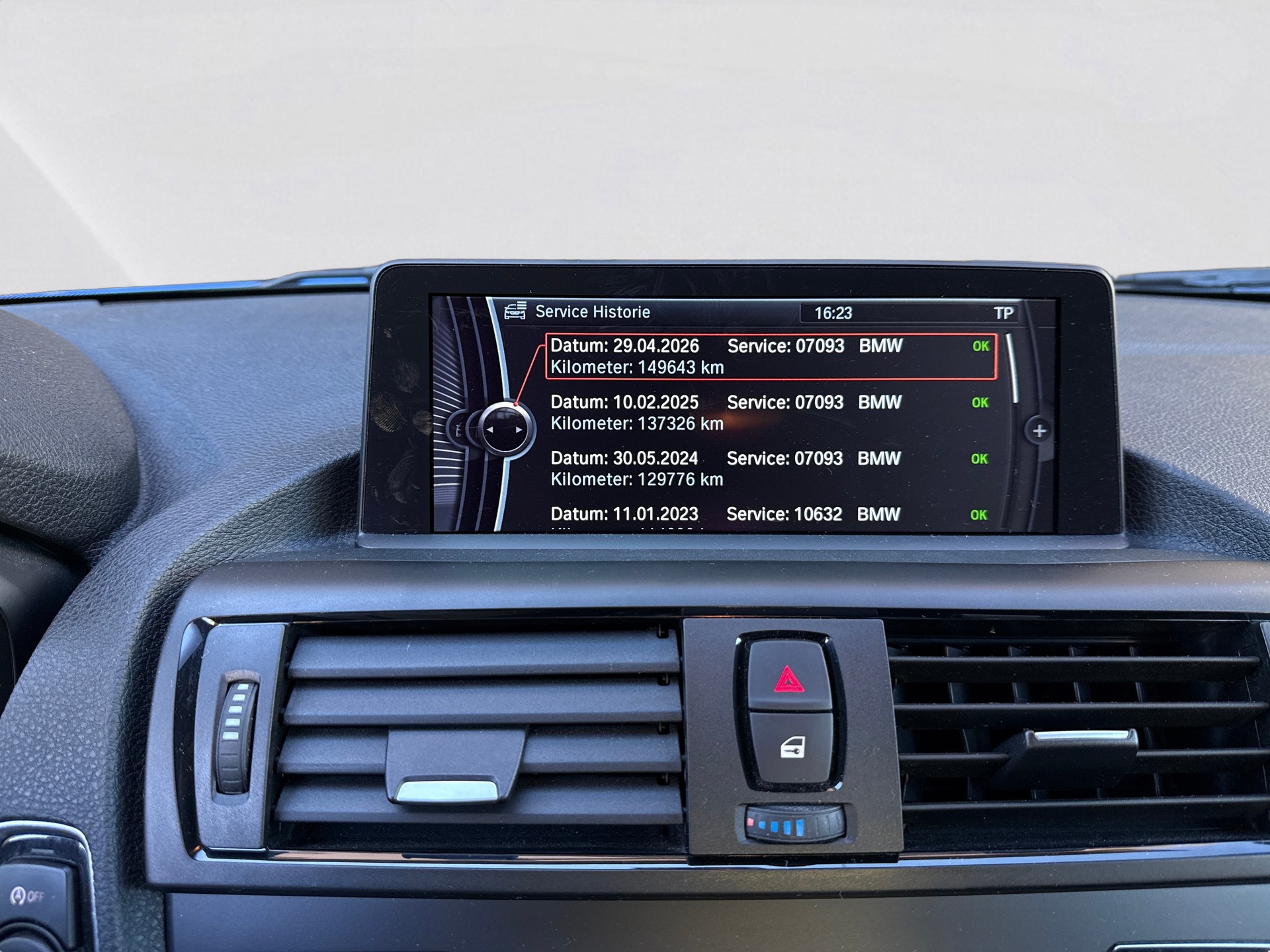 BMW 125i Sport Line Steptronic-image-16