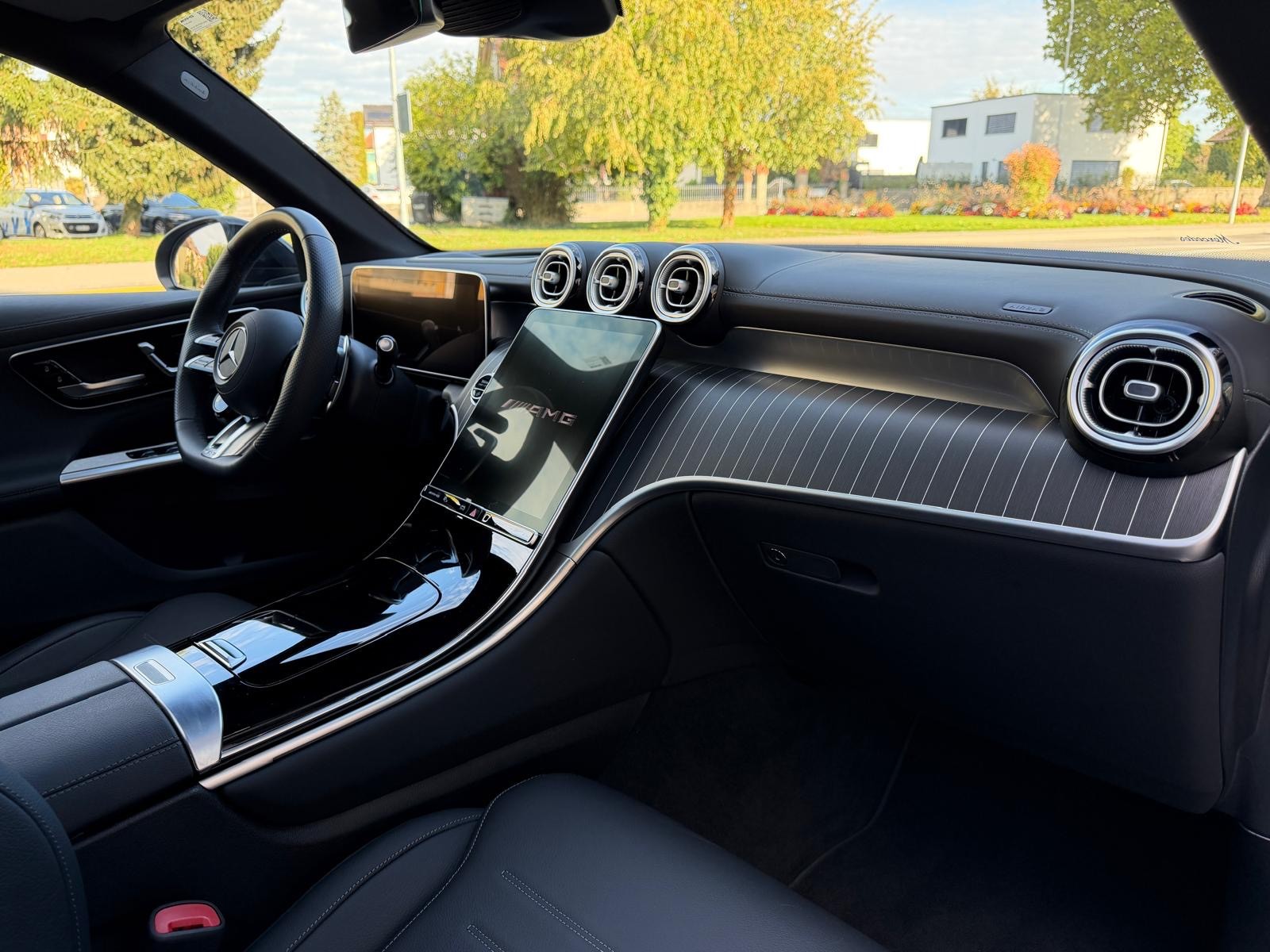 MERCEDES-BENZ GLC 43 AMG 4Matic 9G-Tronic-image-4
