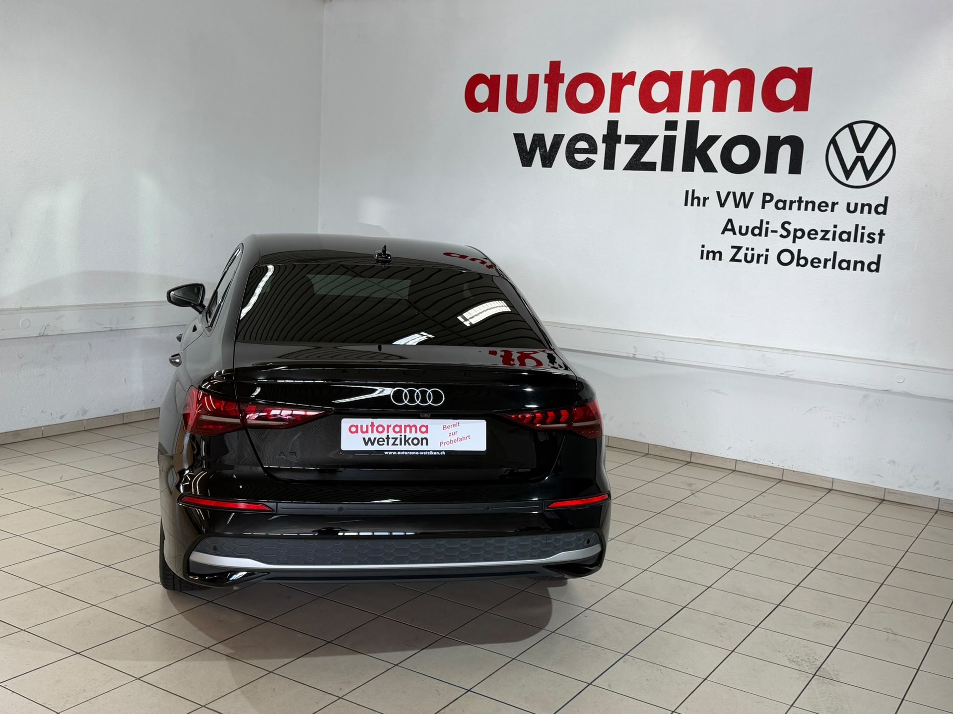 AUDI A3 Limousine TFSI 110 kW advanced S tronic-image-3