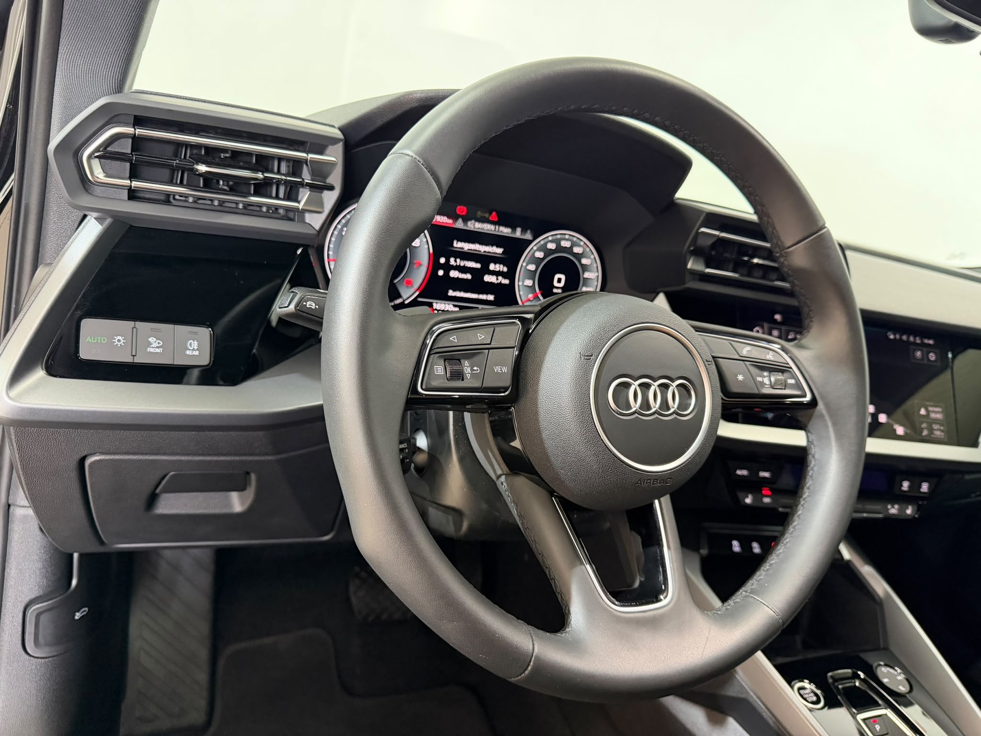 AUDI A3 Limousine TFSI 110 kW advanced S tronic-image-6