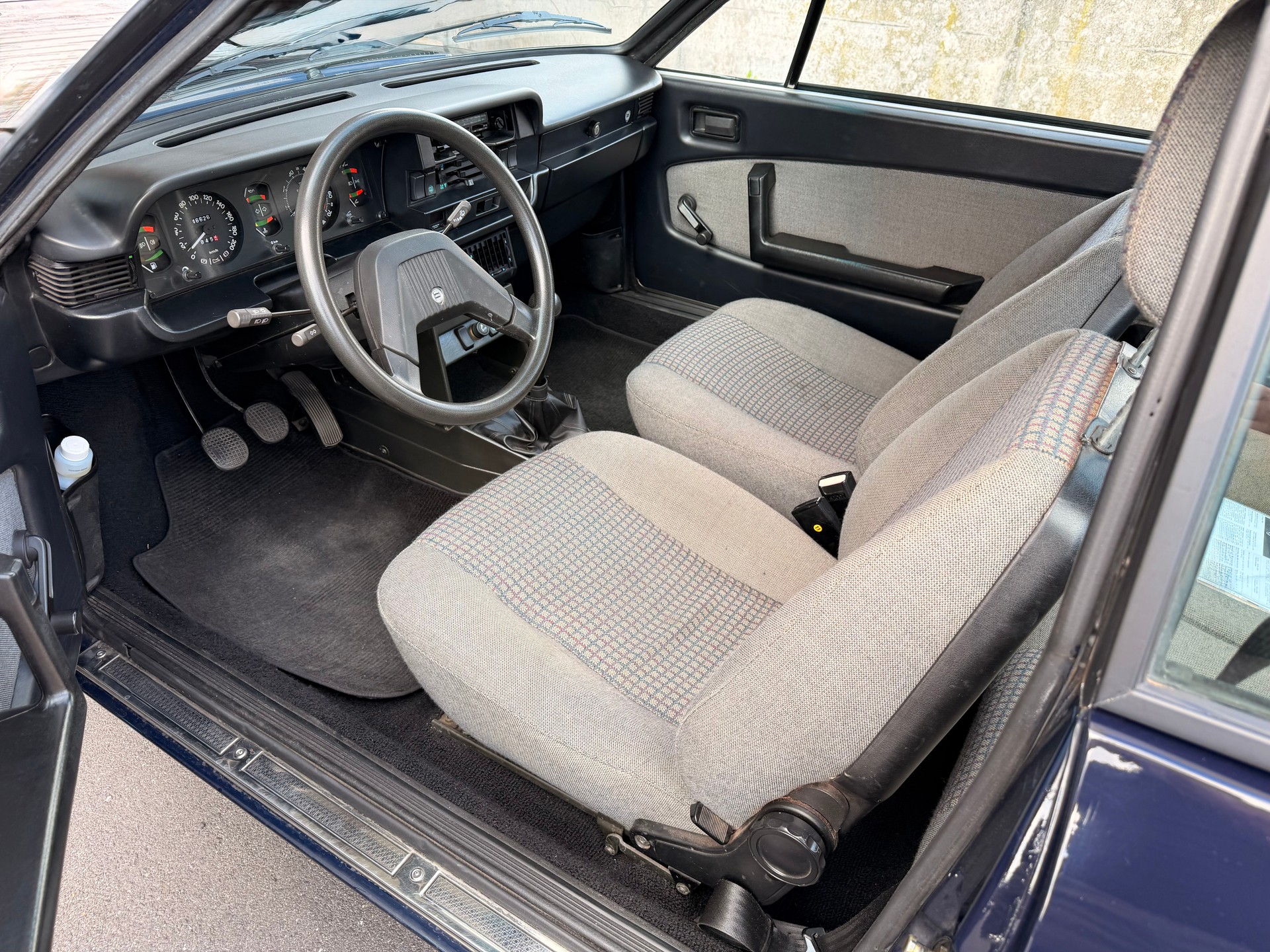 LANCIA Beta 2000 Coupé Inj.-image-8