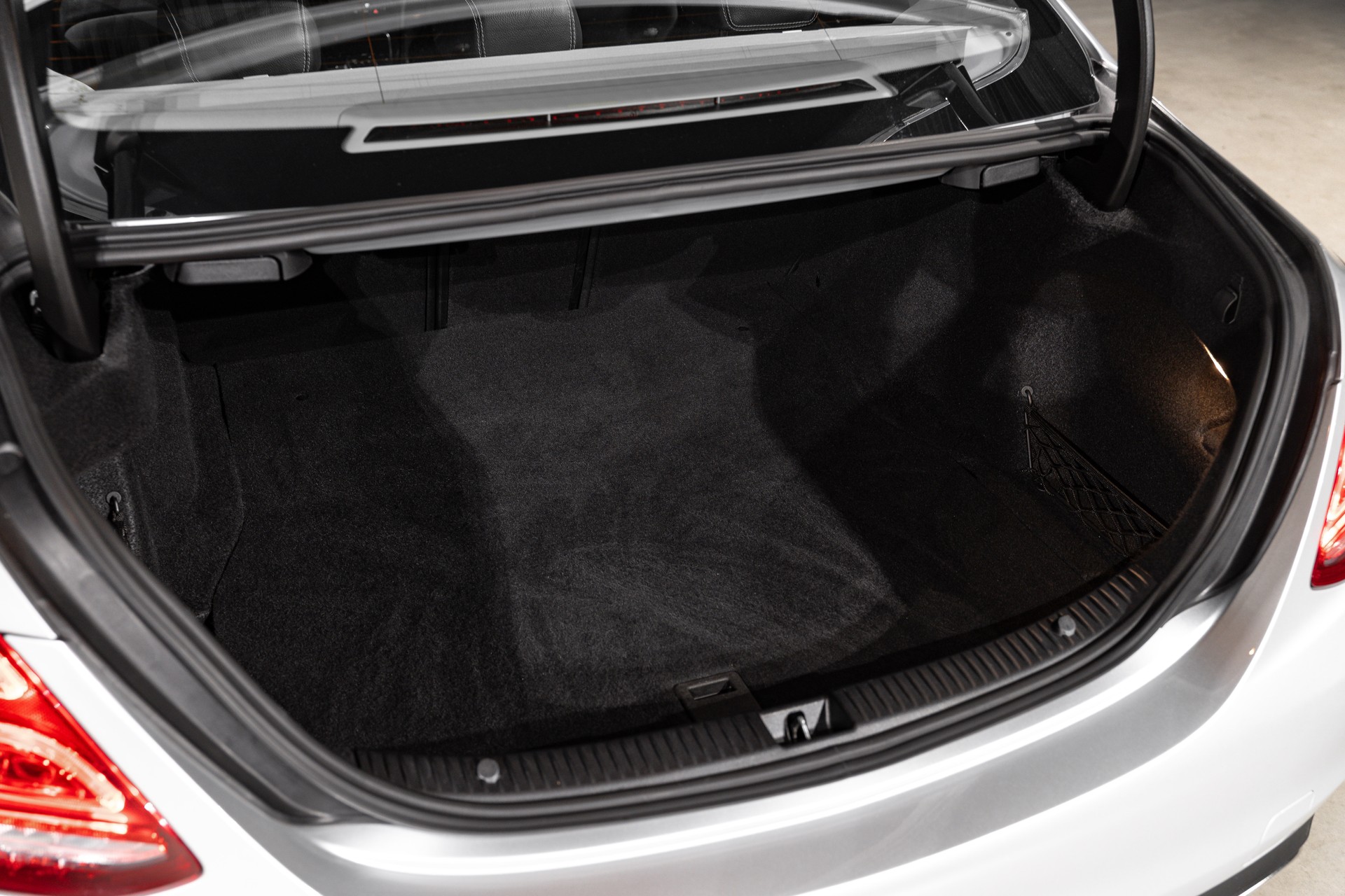 MERCEDES-BENZ C 180 Avantgarde-image-19