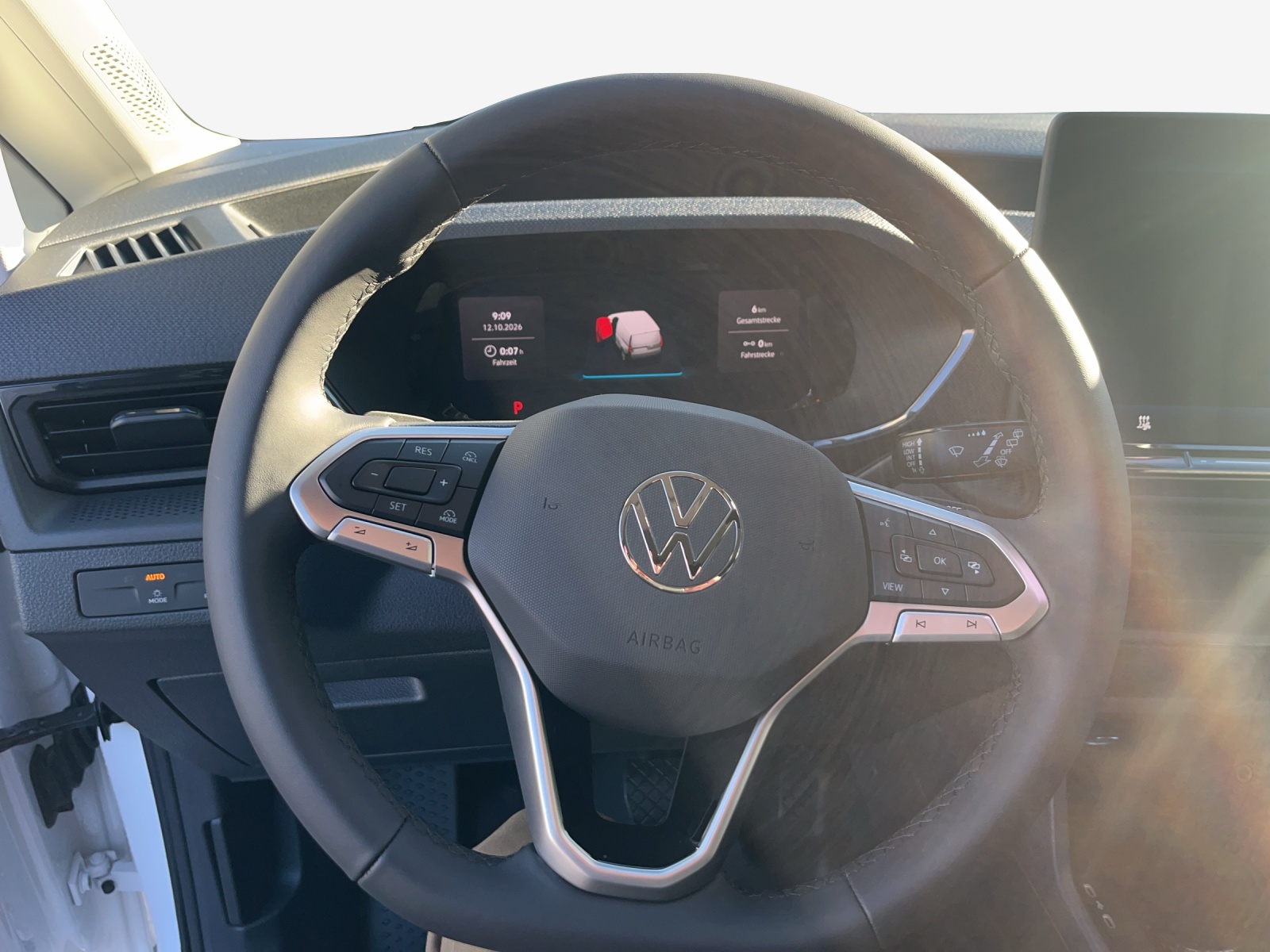 VW Caddy Cargo 1.5 TSI Plug in Hybrid Entry DSG-image-9