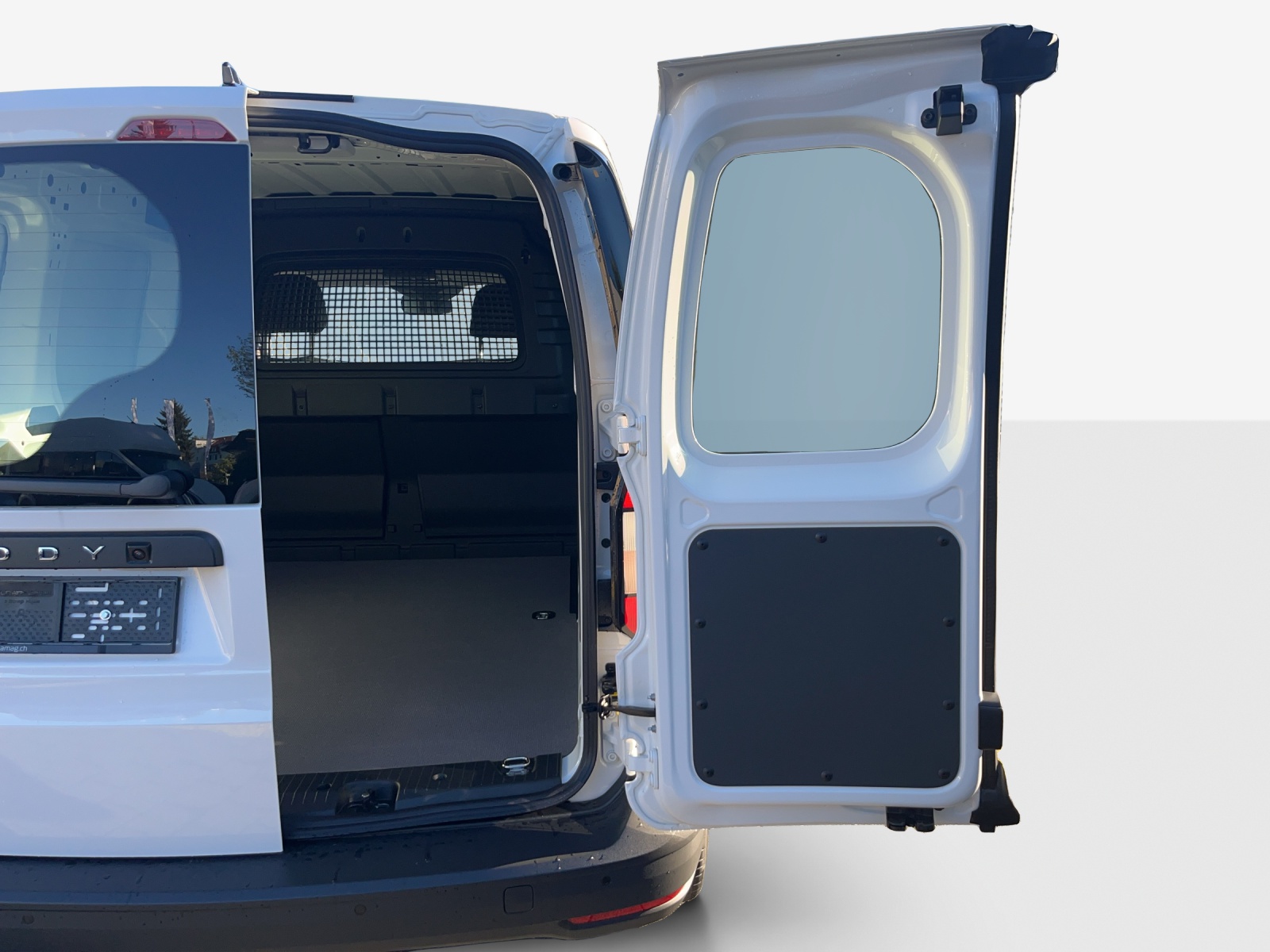 VW Caddy Cargo 1.5 TSI Plug in Hybrid Entry DSG-image-12