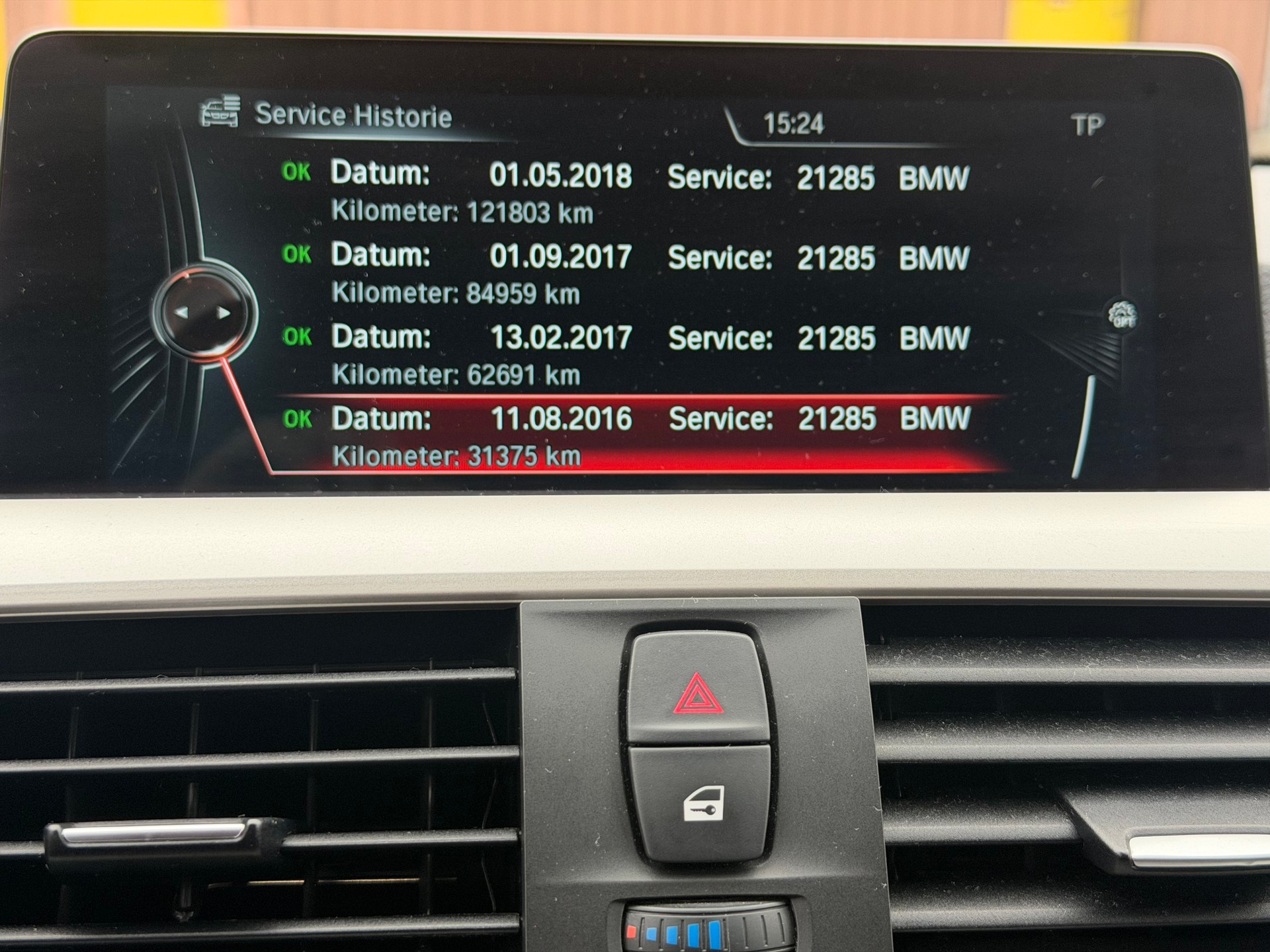 BMW 320d xDrive Touring Steptronic-image-22