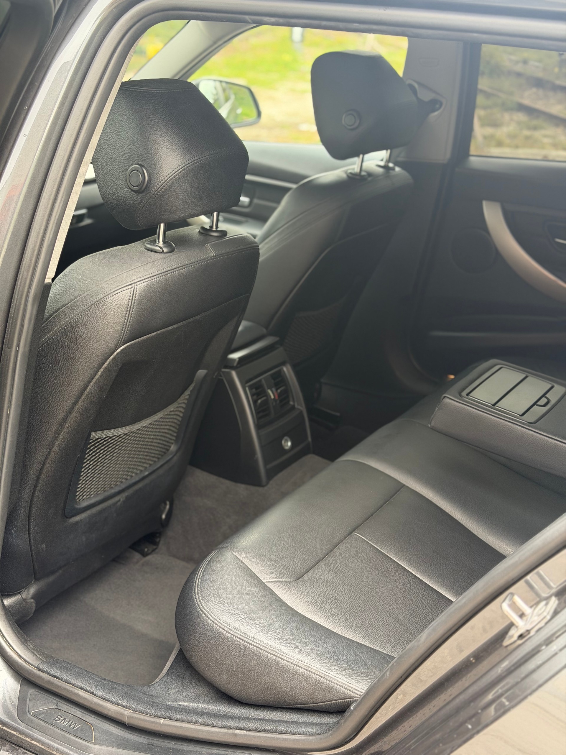 BMW 320d xDrive Touring Steptronic-image-7