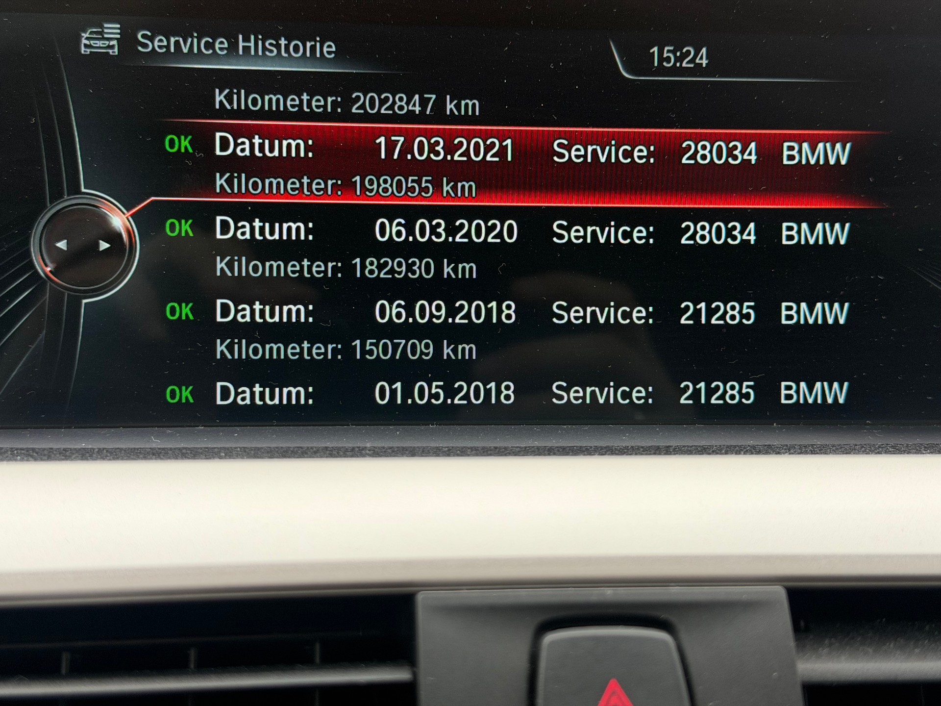 BMW 320d xDrive Touring Steptronic-image-23