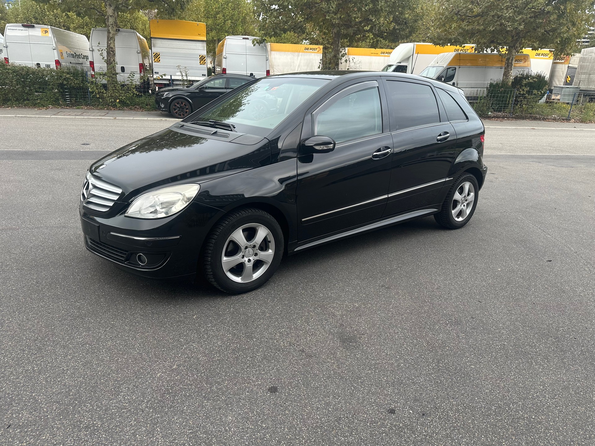 MERCEDES-BENZ B 180 CDI-image-13