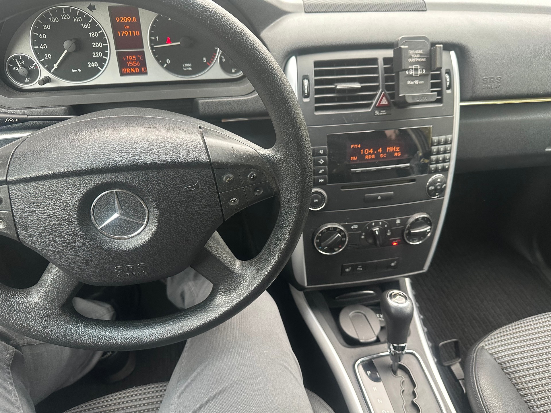 MERCEDES-BENZ B 180 CDI-image-10