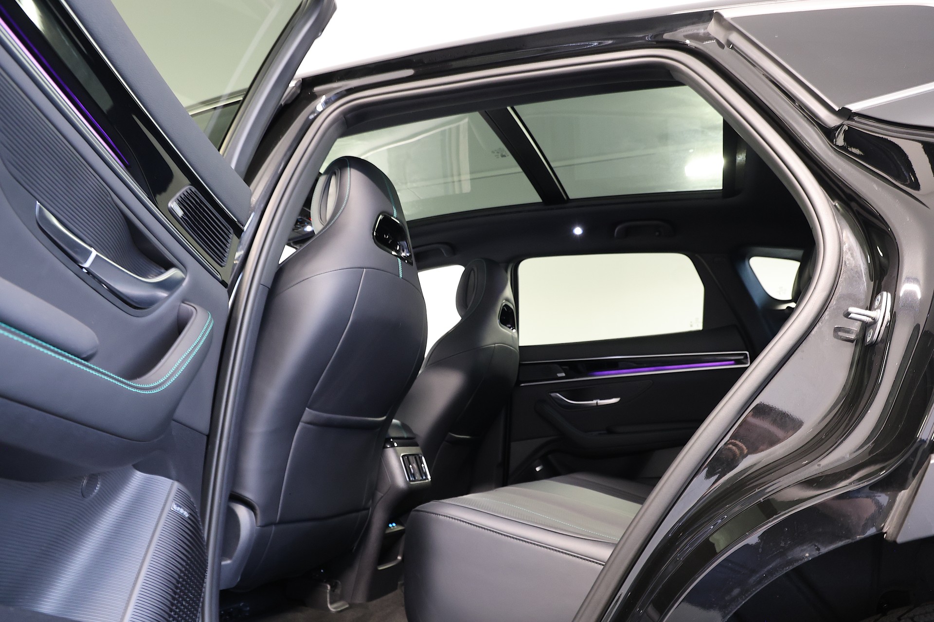 BYD Seal U DM-i Design AWD *CH-FAHRZEUG* *SOFORT VERFÜGBAR*-image-16