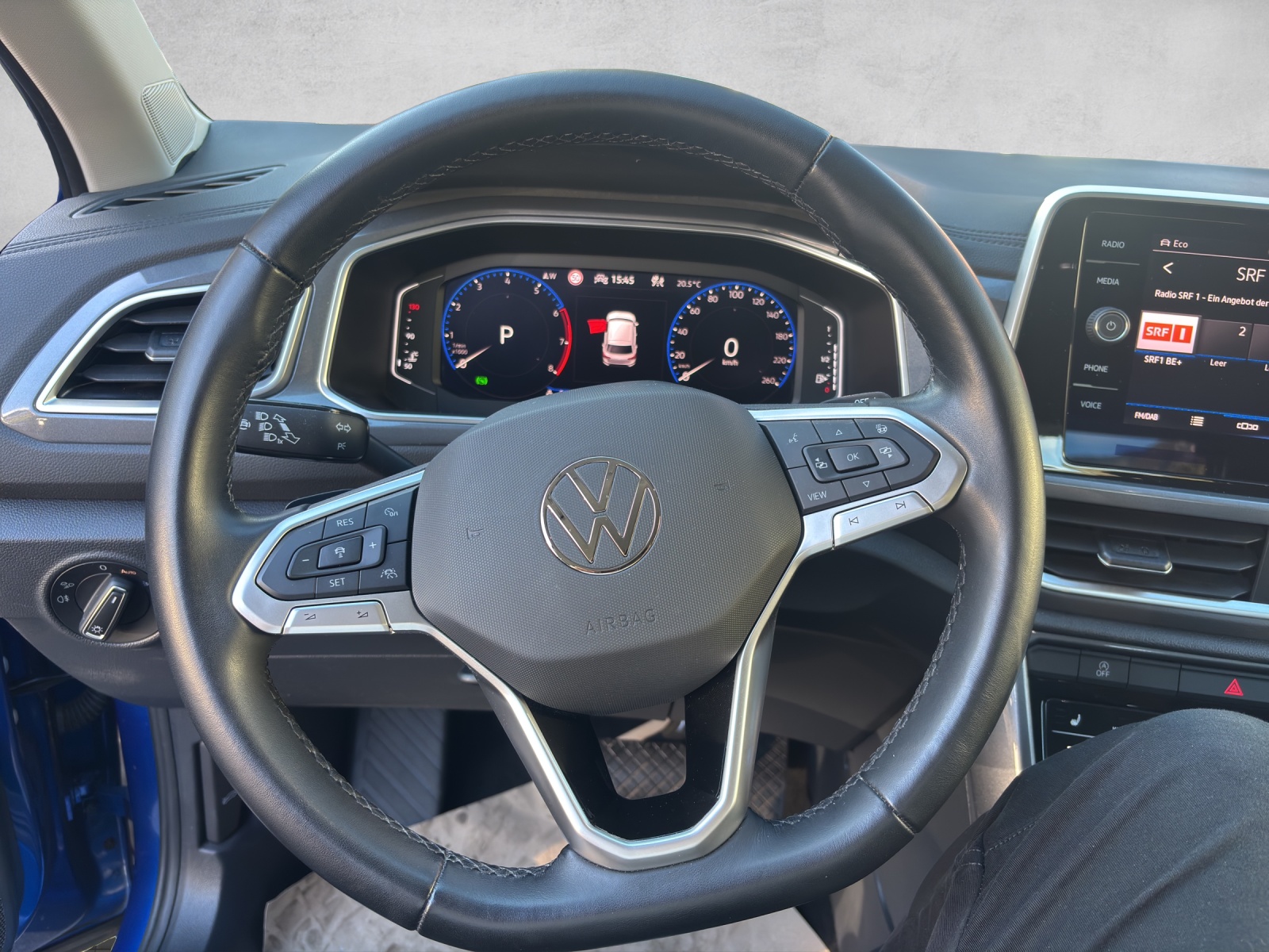 VW T-Roc 2.0 TSI Style DSG 4Motion-image-10