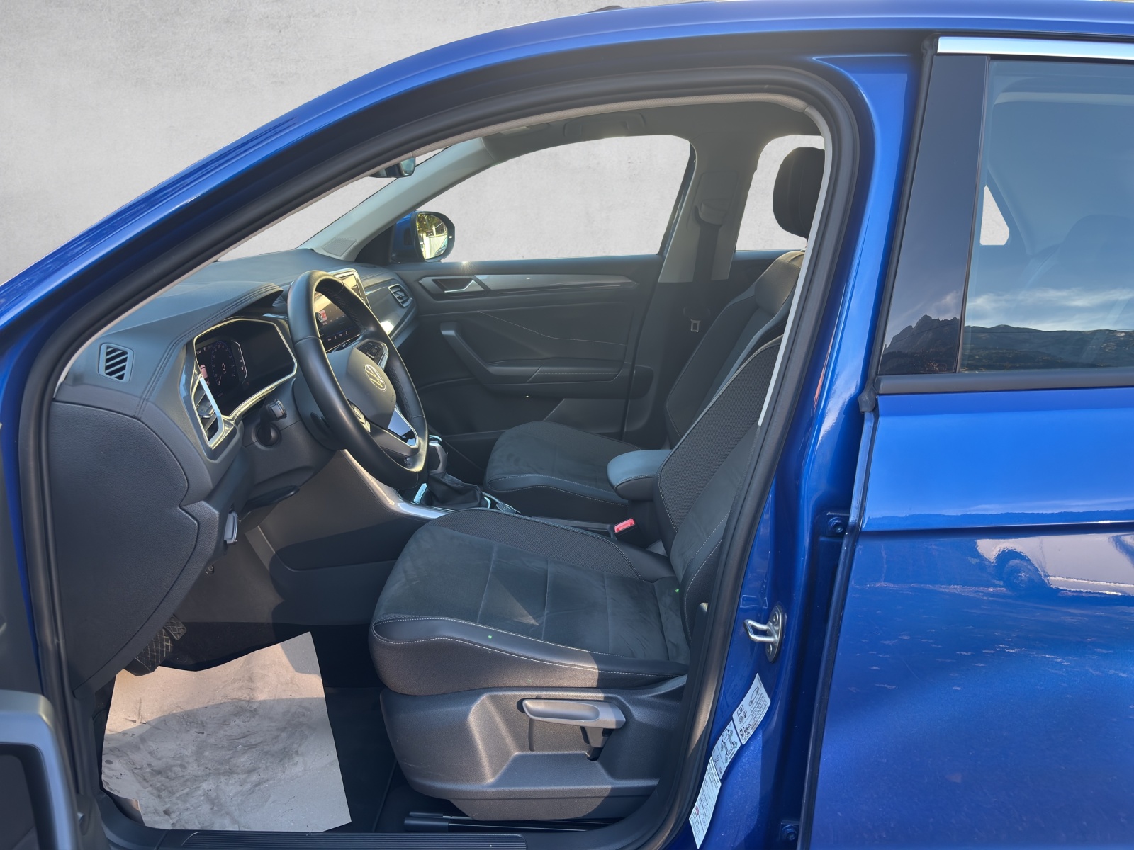 VW T-Roc 2.0 TSI Style DSG 4Motion-image-8