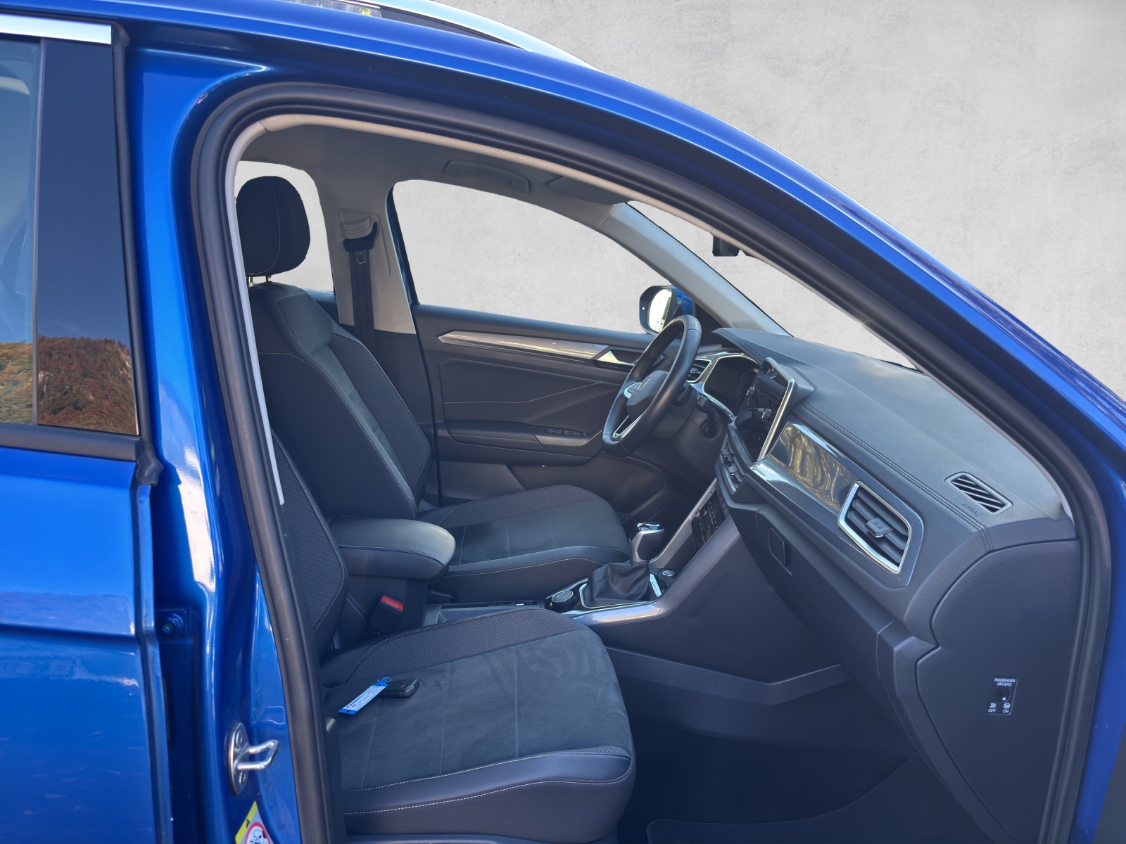VW T-Roc 2.0 TSI Style DSG 4Motion-image-12