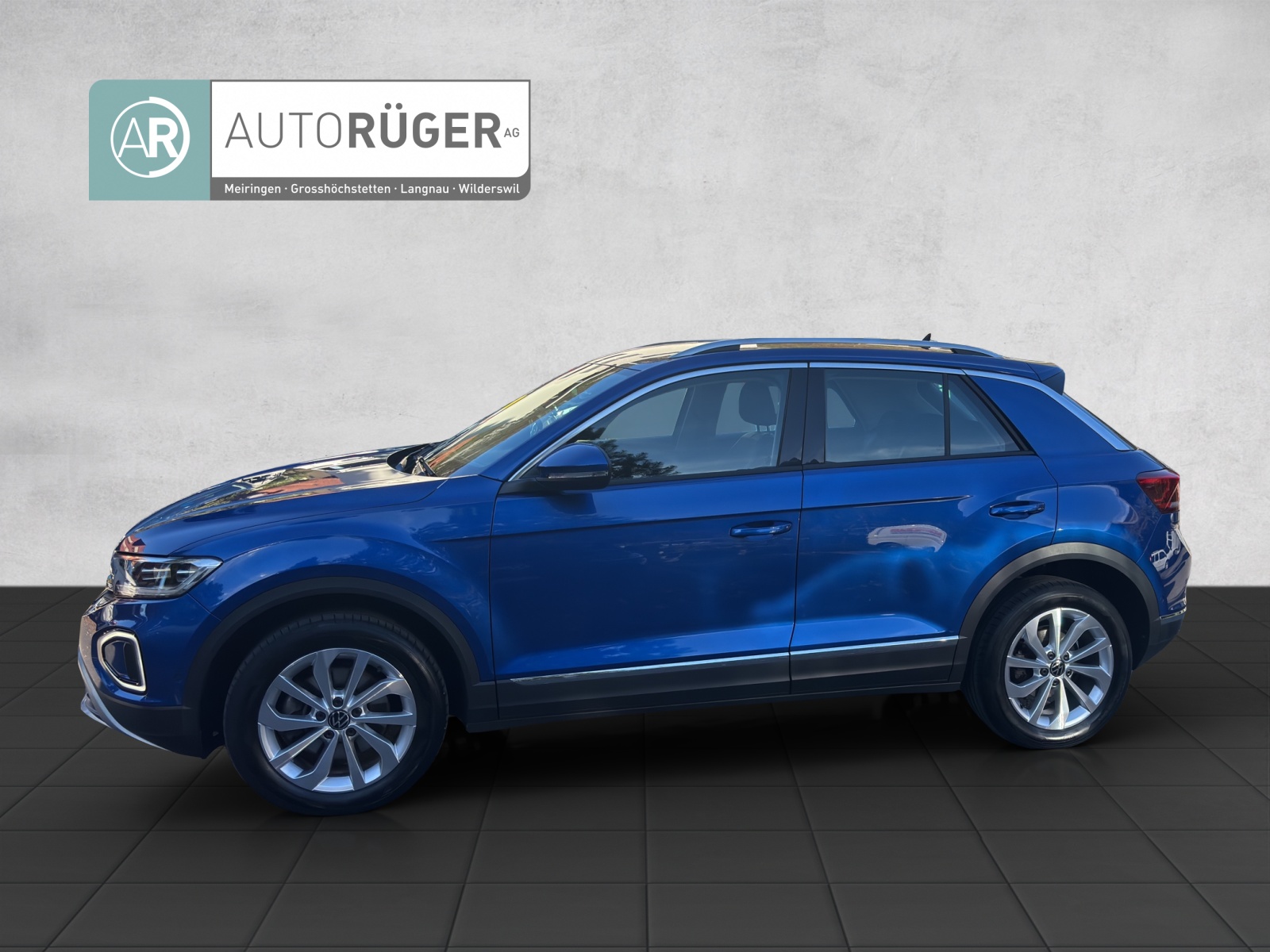 VW T-Roc 2.0 TSI Style DSG 4Motion-image-2