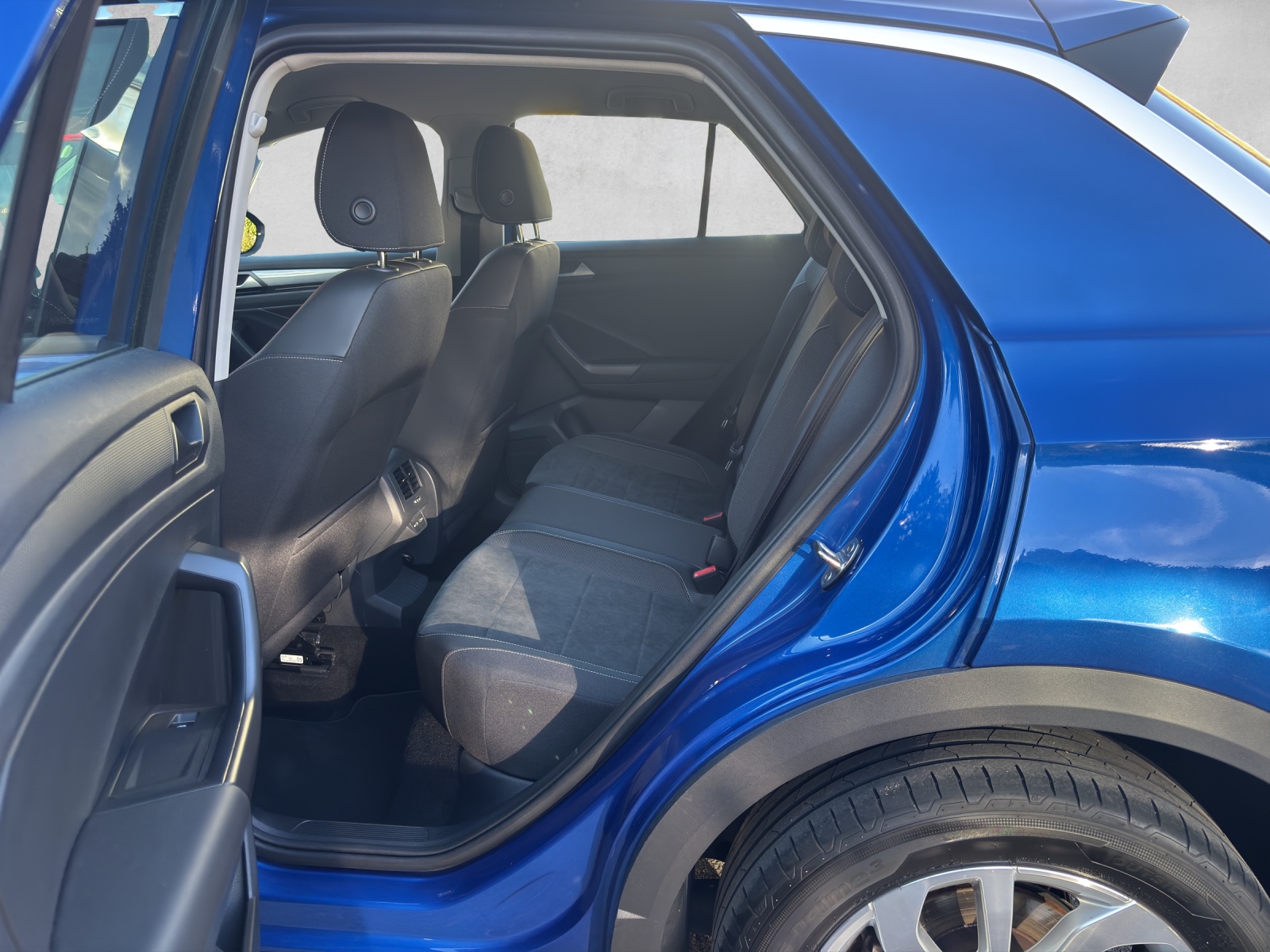 VW T-Roc 2.0 TSI Style DSG 4Motion-image-9