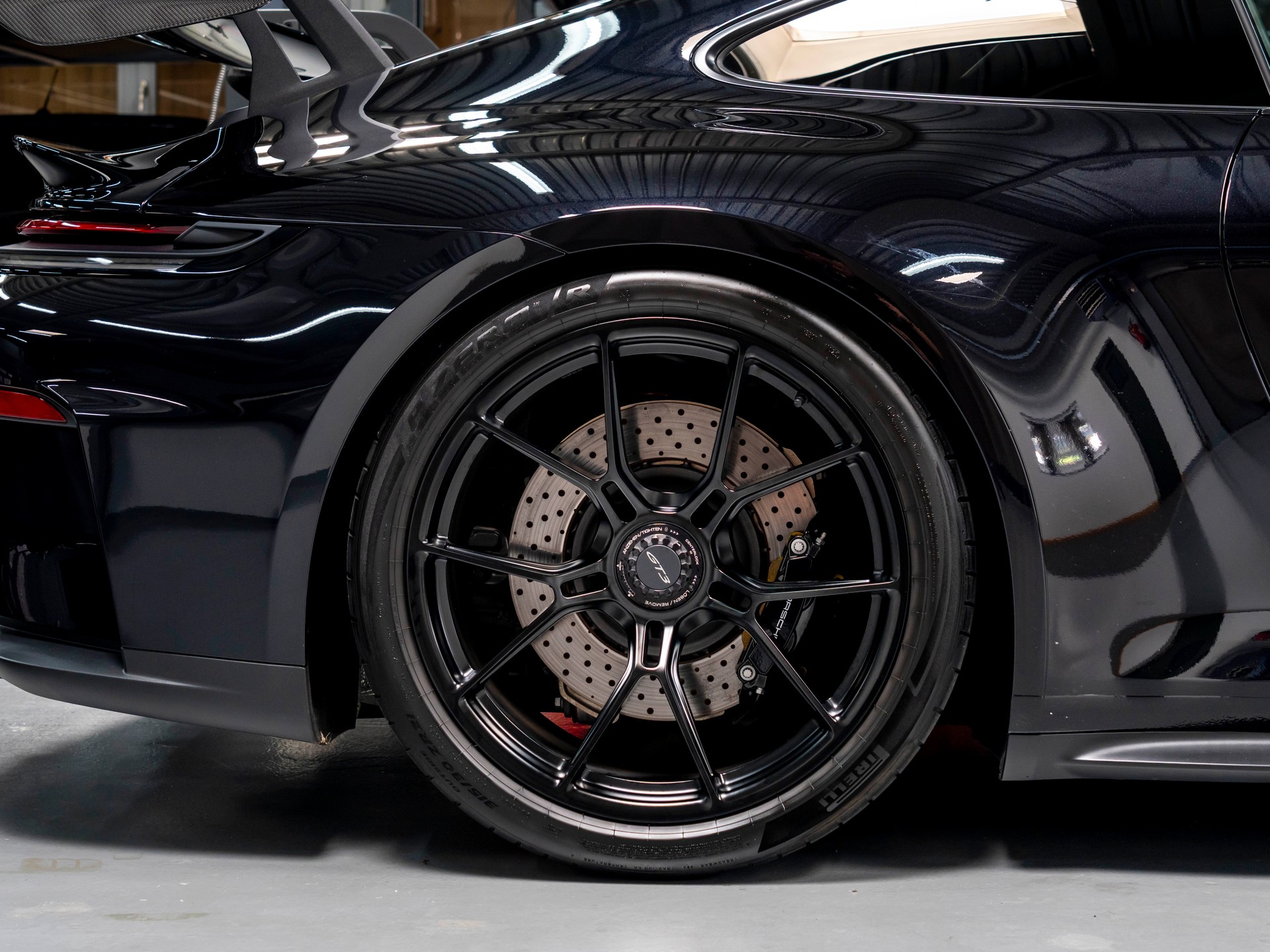 PORSCHE 911 Carrera GT3 PDK-image-10
