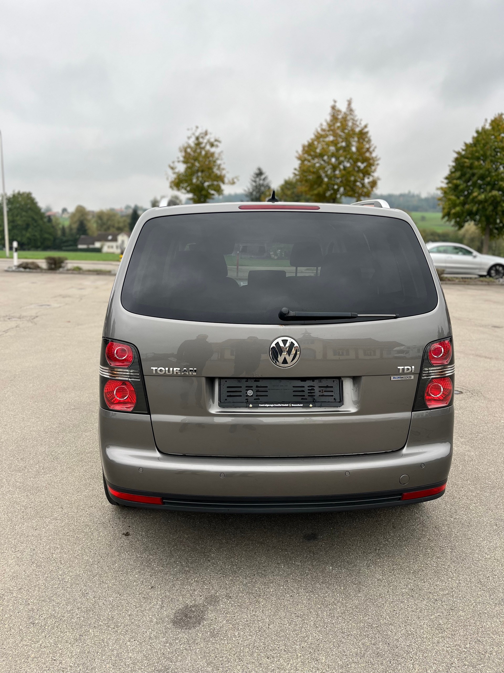 VW VW Touran frisch MFK : 25/09/2026 Diesel 1,9i / 7 Platz-image-6