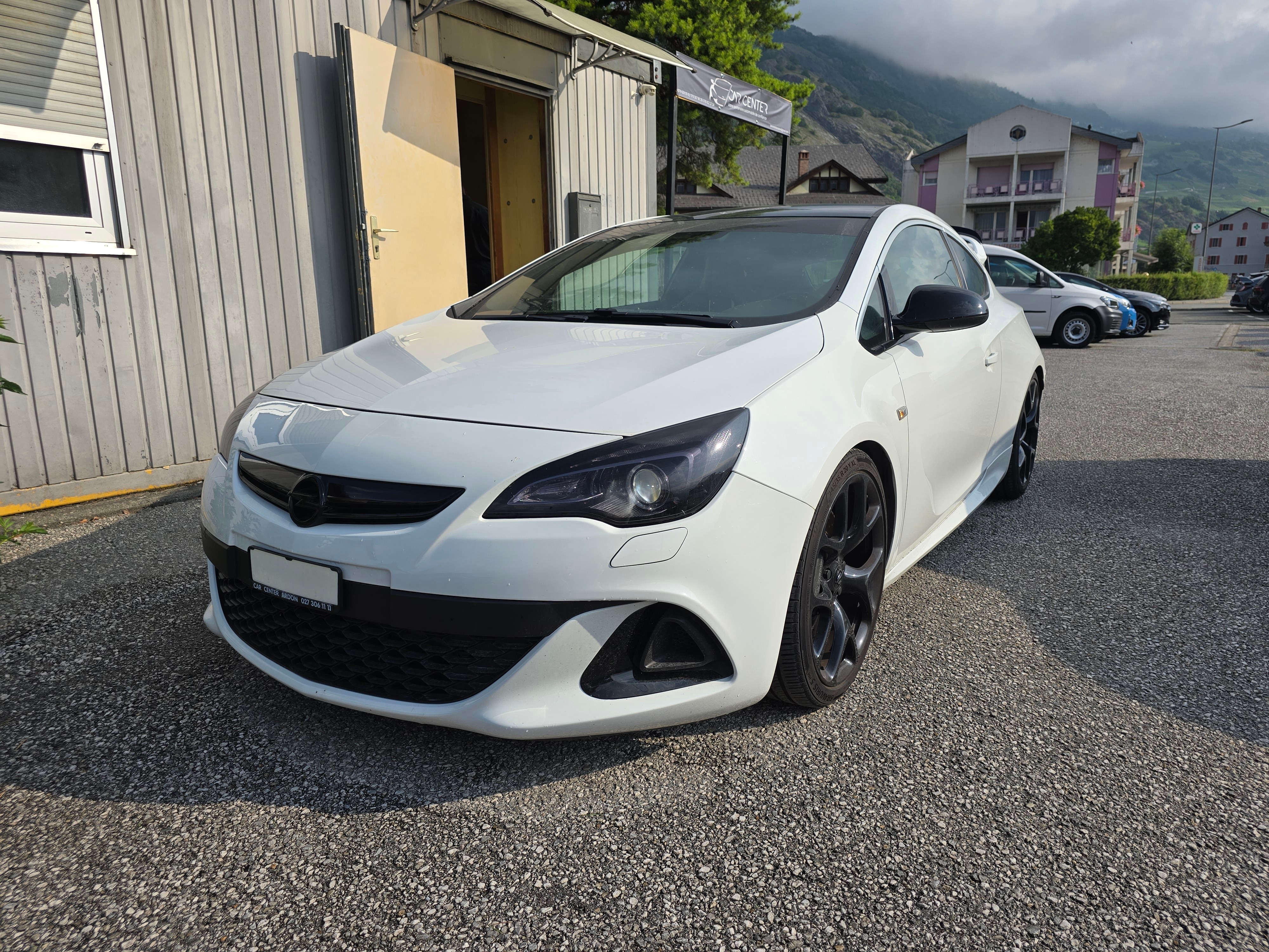 Car photo