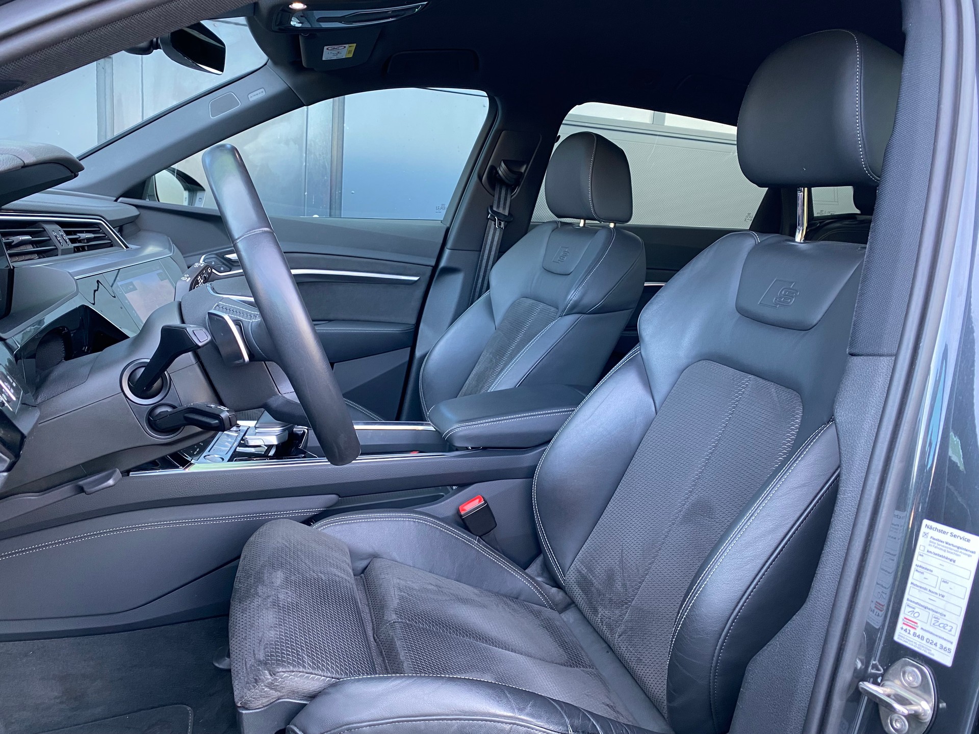 AUDI e-tron 50 Advanced Sport quattro-image-14