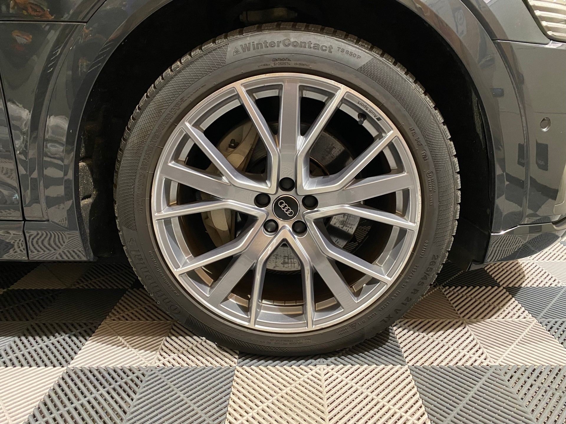 AUDI e-tron 50 Advanced Sport quattro-image-5